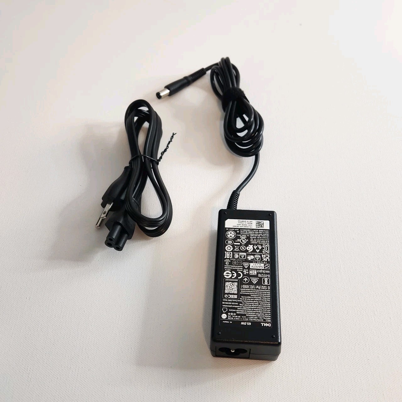 Dell Latitude 3120 Laptop.