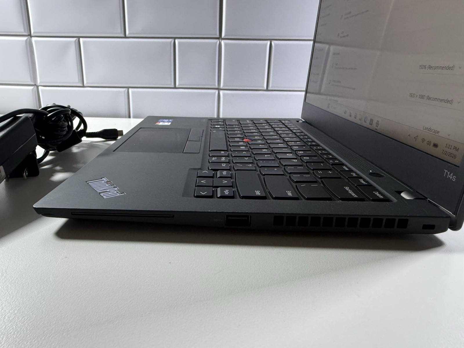 Lenovo ThinkPad T14s Gen 2 i7-1185G7 32GB 14″ FHD 128GB WWAN 4G Touch Read”