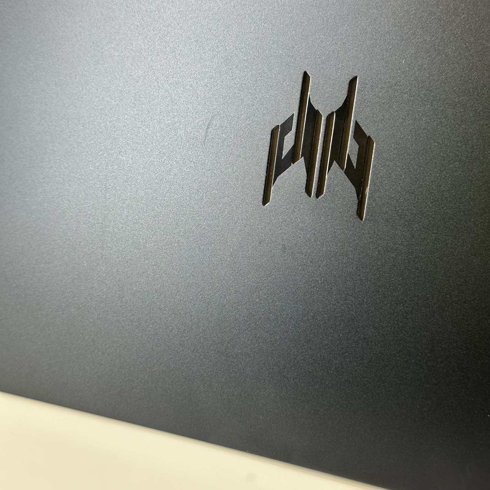 Acer Predator Helios Neo 18 165Hz QHD+ 2.1 GHz i7-14700HX 16GB 1TB SSD RTX 4070