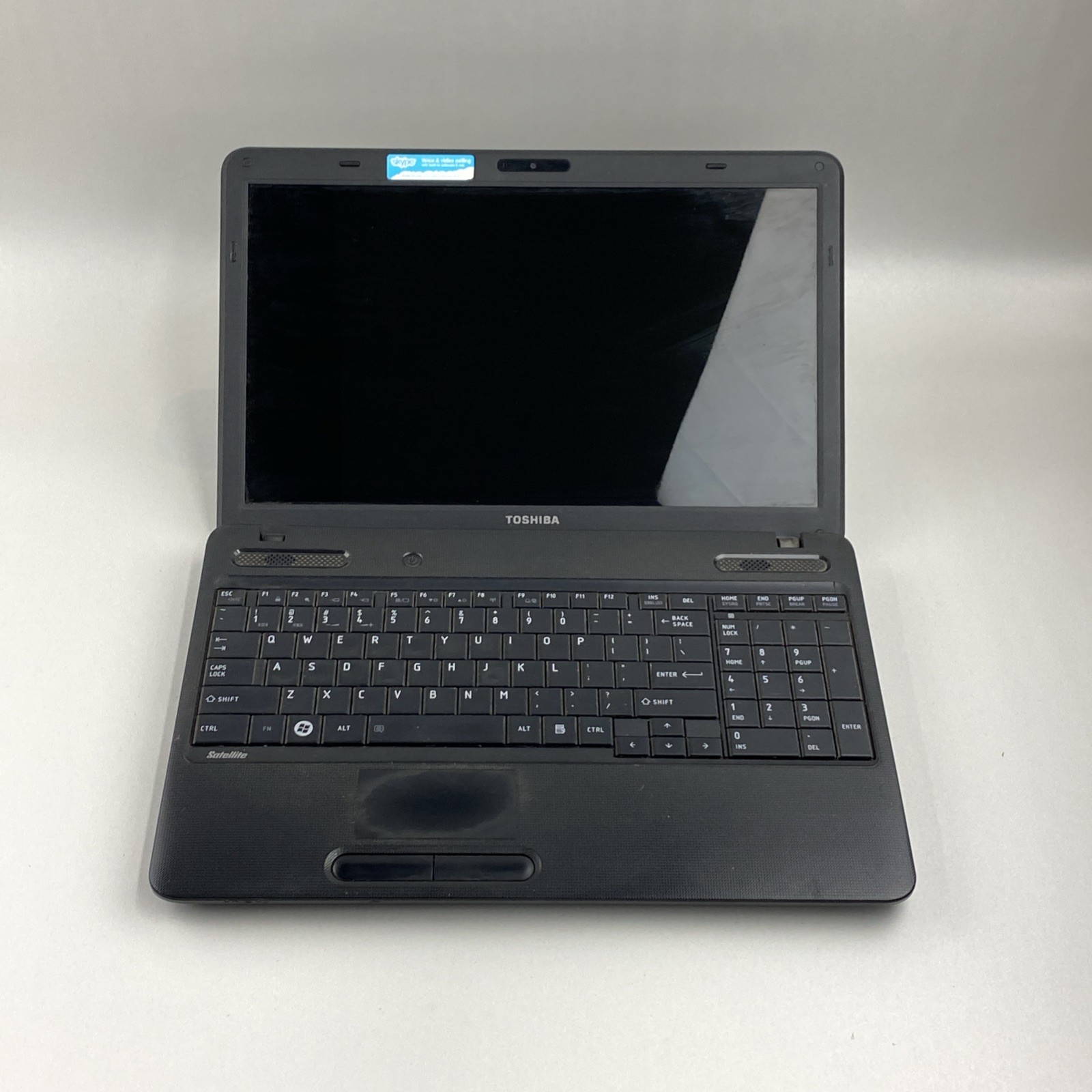 Toshiba Satellite C650 Core i3-2310M 2.10GHz 4GB RAM 15.6″ No Battery/HDD/OS