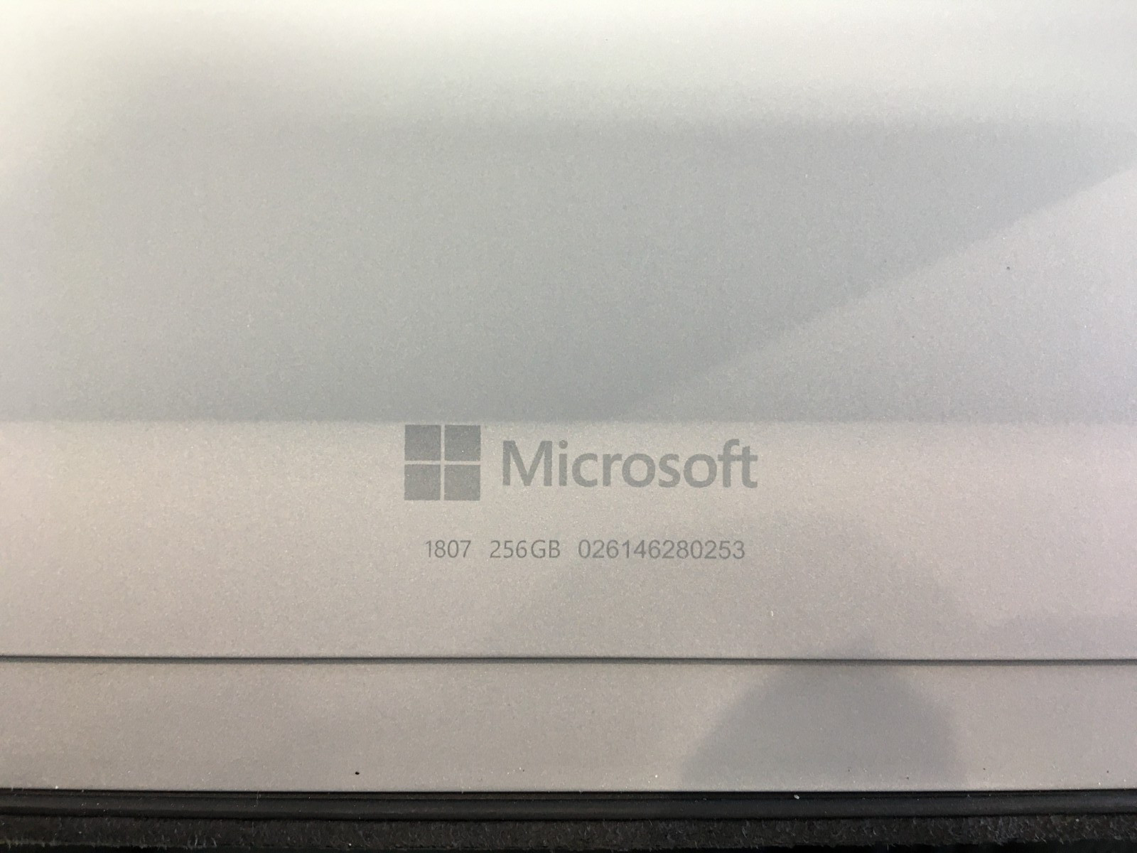 Microsoft Surface Pro 5 1807 12.3″ Touch i5-7300U Win 11 Pro – Needs battery