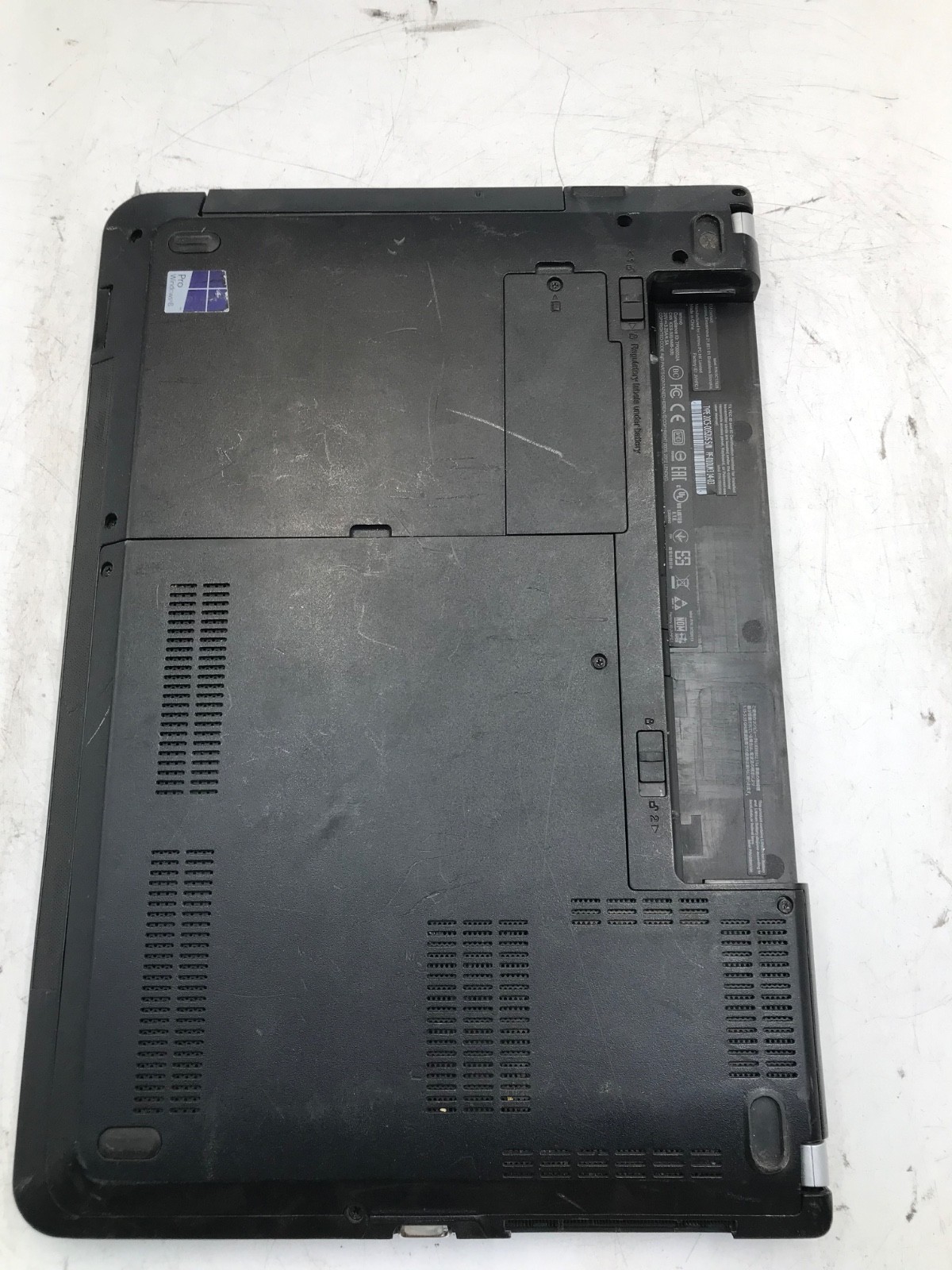 Lenovo ThinkPad E440 Intel Core i3-4000M 2.40 GHz 14″ -BAD DISPLAY -MZ