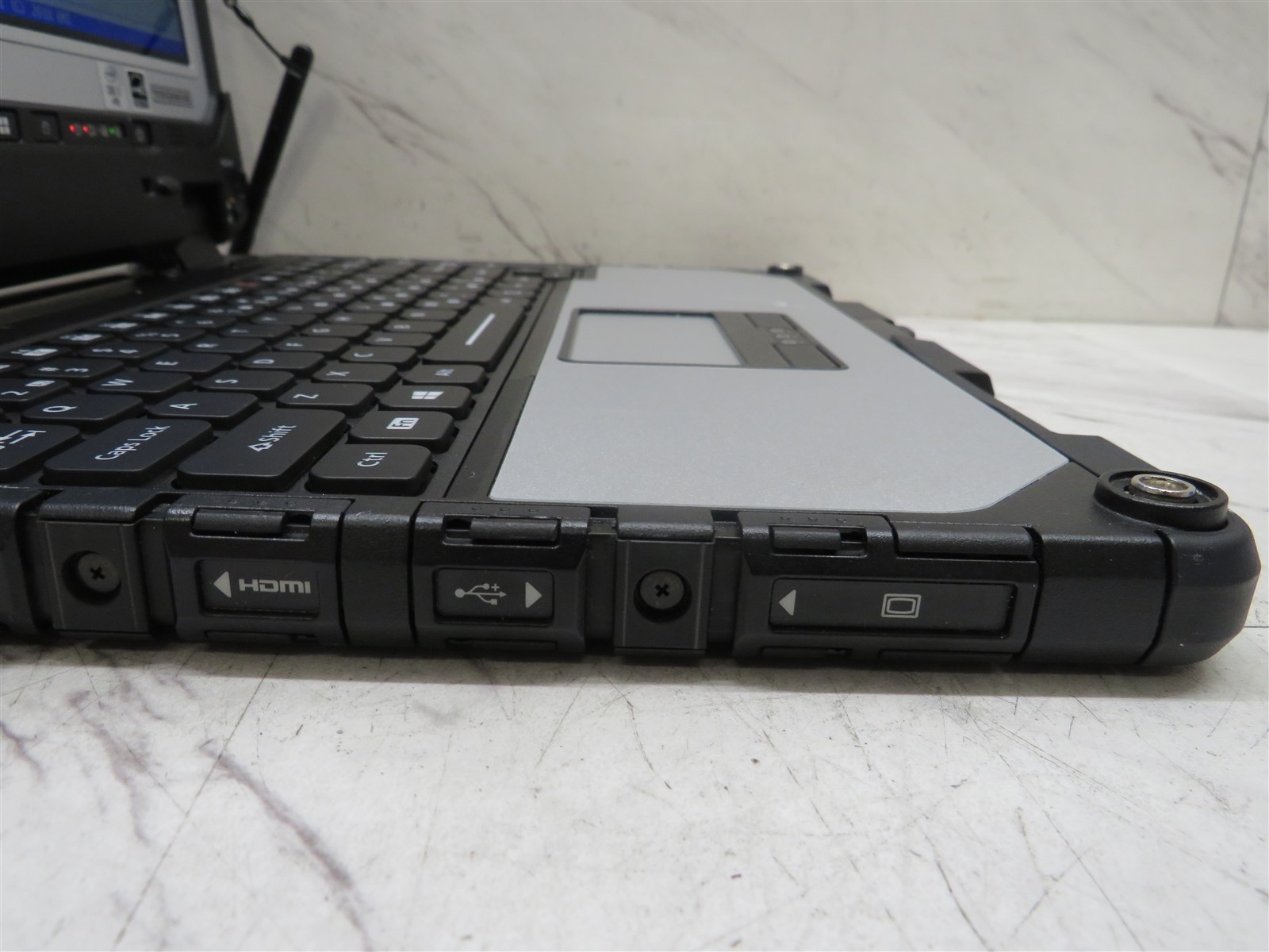 Panasonic Toughbook CF-33 Intel i5-10310U@1.7GHz 16GB RAM Laptop 3220Hrs