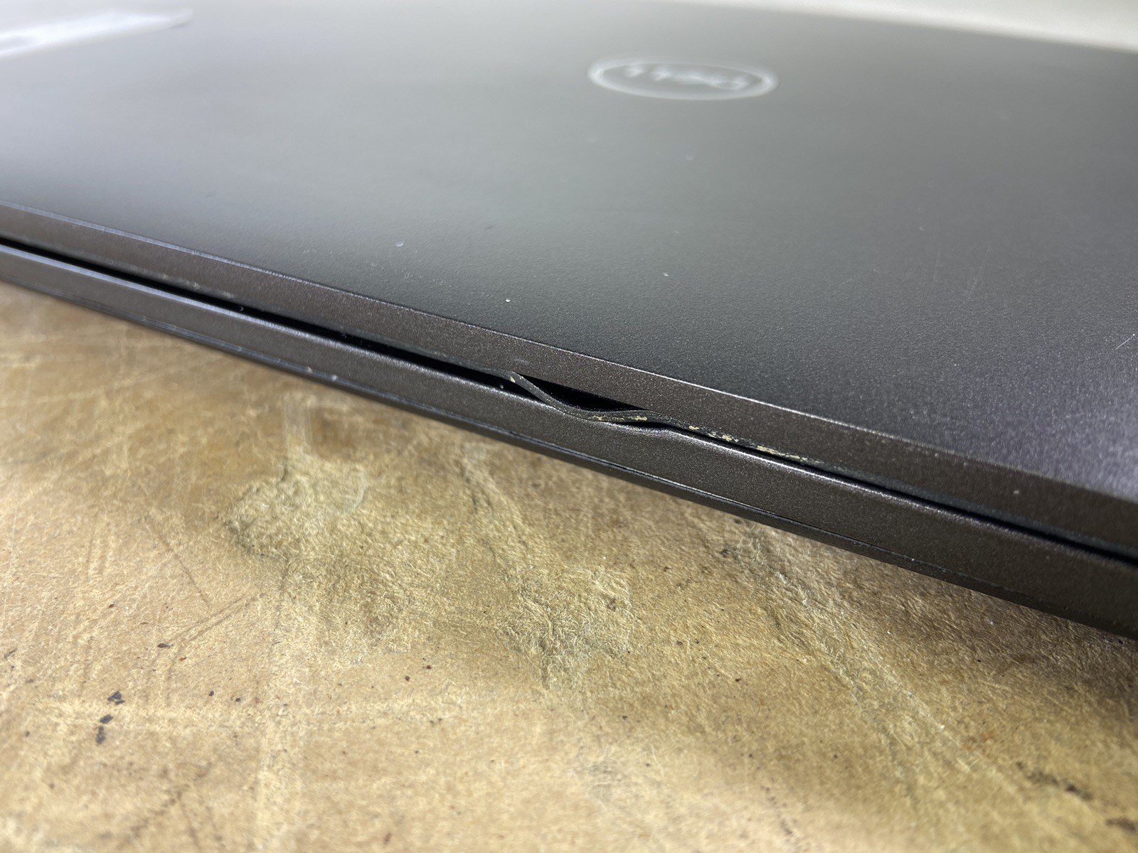 DELL LATITUDE 5400 i7-8665U @ 1.90GHz, 8GB RAM, NO HDD/OS – (FOR PARTS)