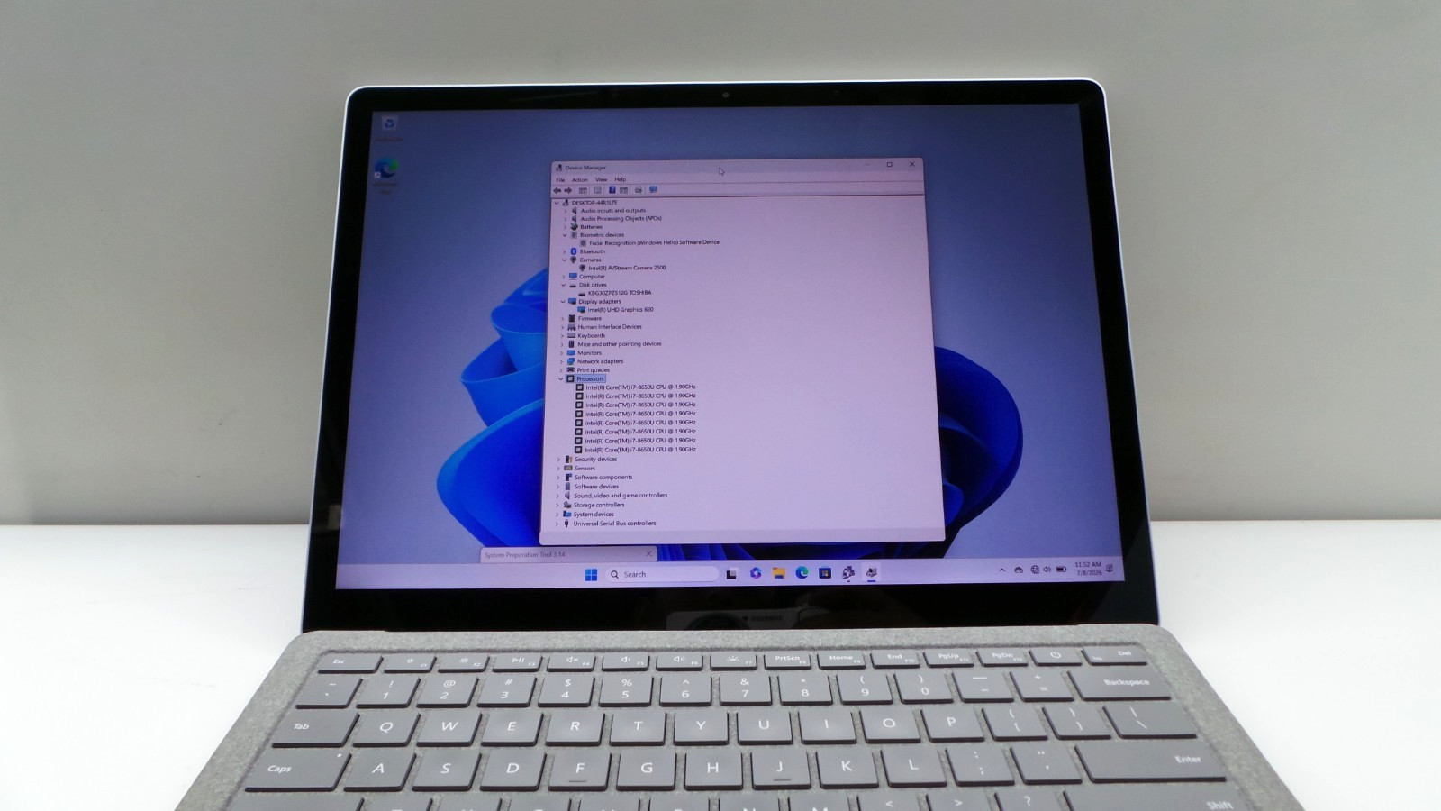Microsoft Surface Laptop 2 | 13.5″ Touch | i7-8650U 16GB RAM 512GB SSD **READ**