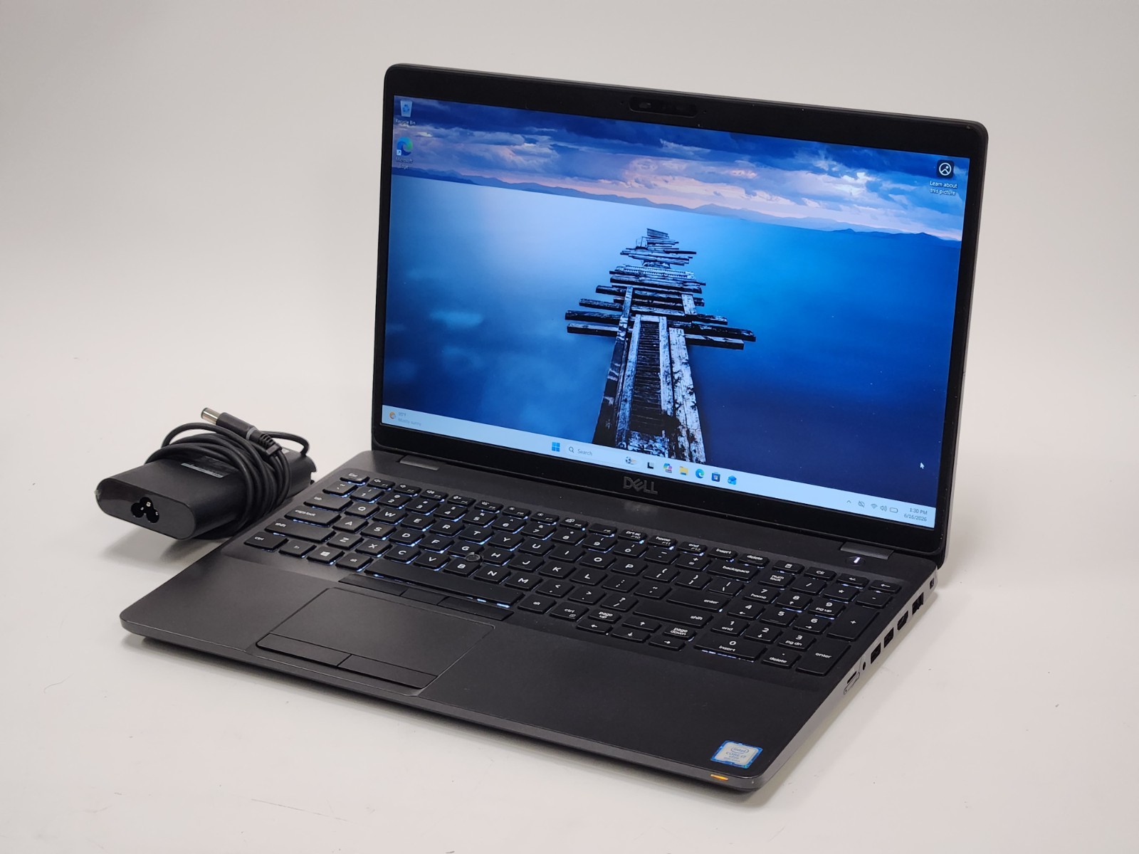 DELL Latitude 5501 15″ Laptop i7-9850H 2.6 GHz 16GB RAM 256GB SSD W11P + AC