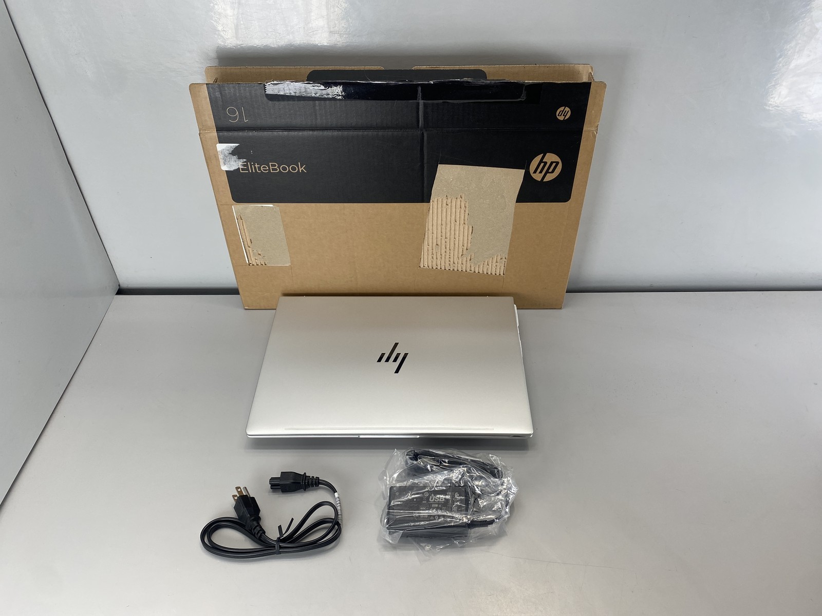 HP Laptop Elitebook 6 G1I 16 AI 16″ Intel Core Ultra 7 255U 512GB- Silver