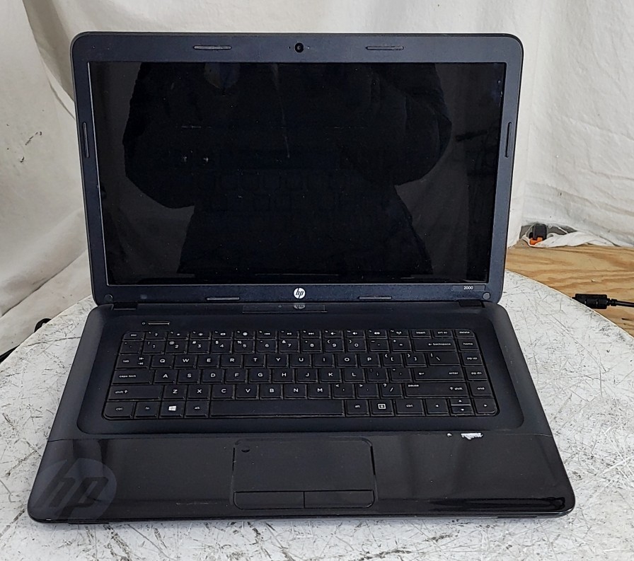 HP 2000 E0M18UA-ABA Laptop AMD E2-1800 APU 8GB 500GB