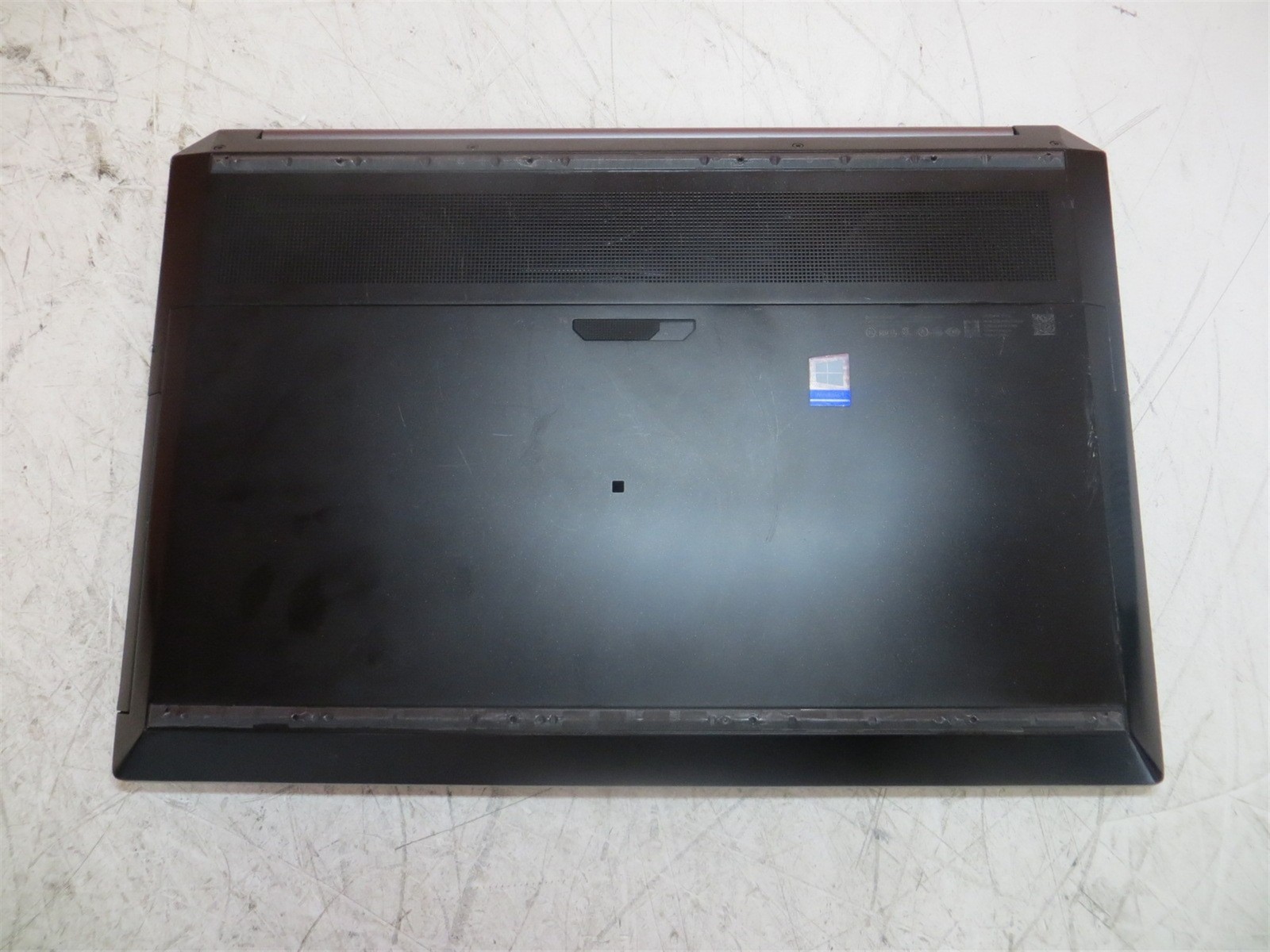 Scratched LCD HP ZBook 17 G5 Laptop Core i7-8850H 2.6GHz 16GB 512GB Quadro P3200