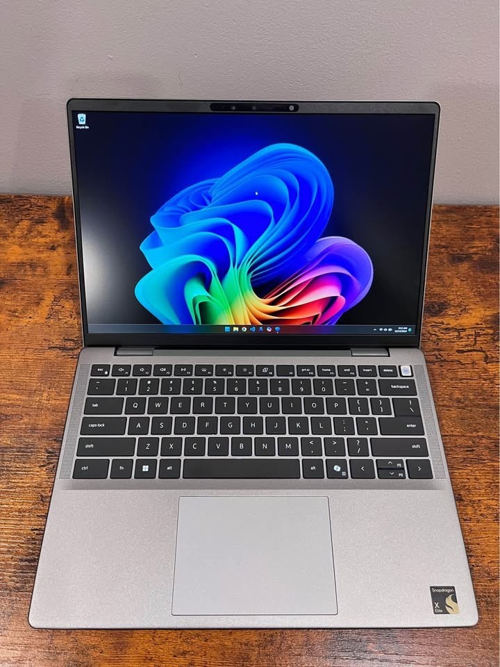 Dell Latitude 7455 Laptop 14” QHD+ Touchscreen Win 11 Snapdragon X Elite 32GB