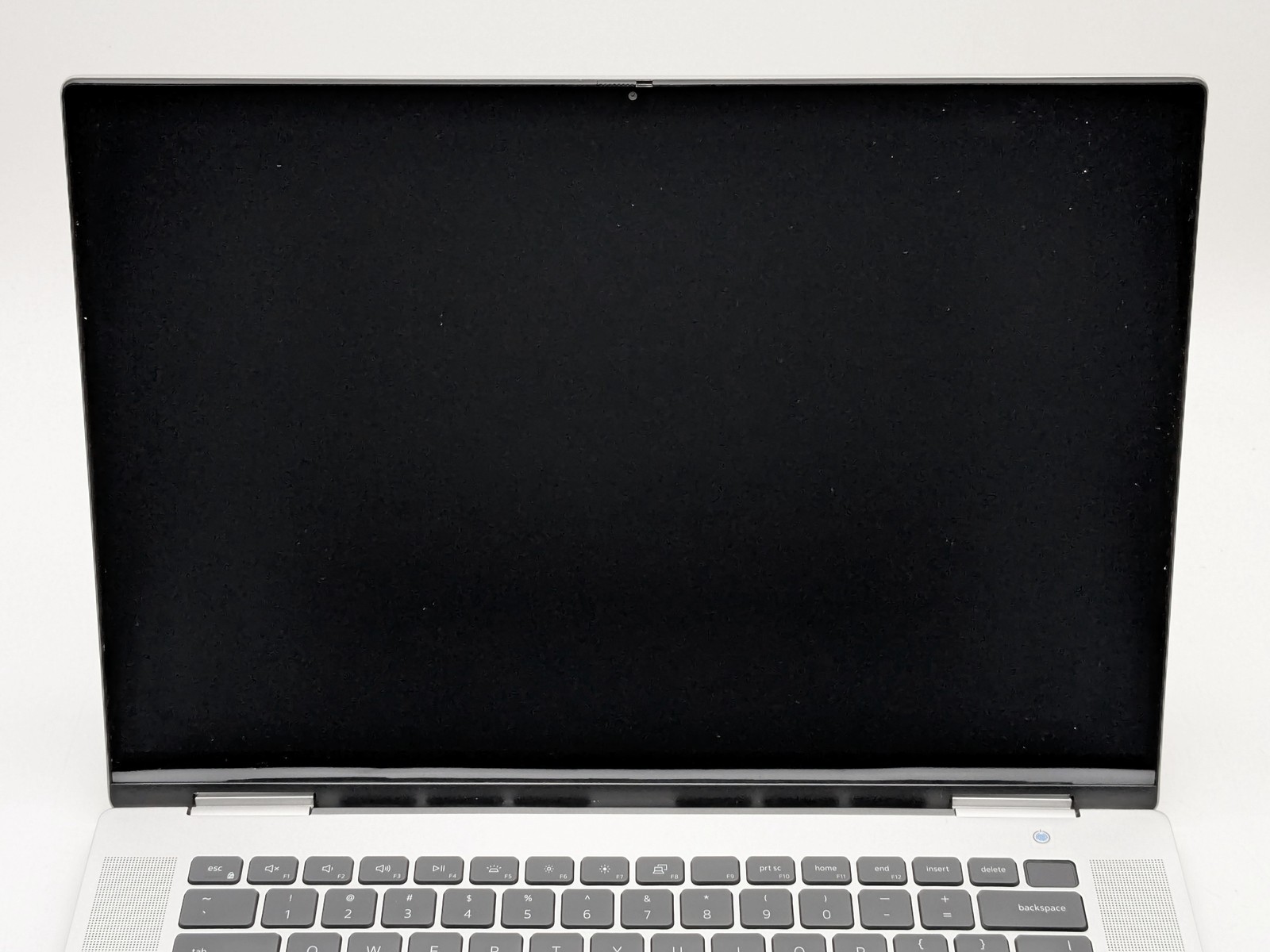 Dell Inspiron 16 7620 2-in-1 16″ FHD+ Touch I7-1260P 512GB SSD 16GB W11 Webcam