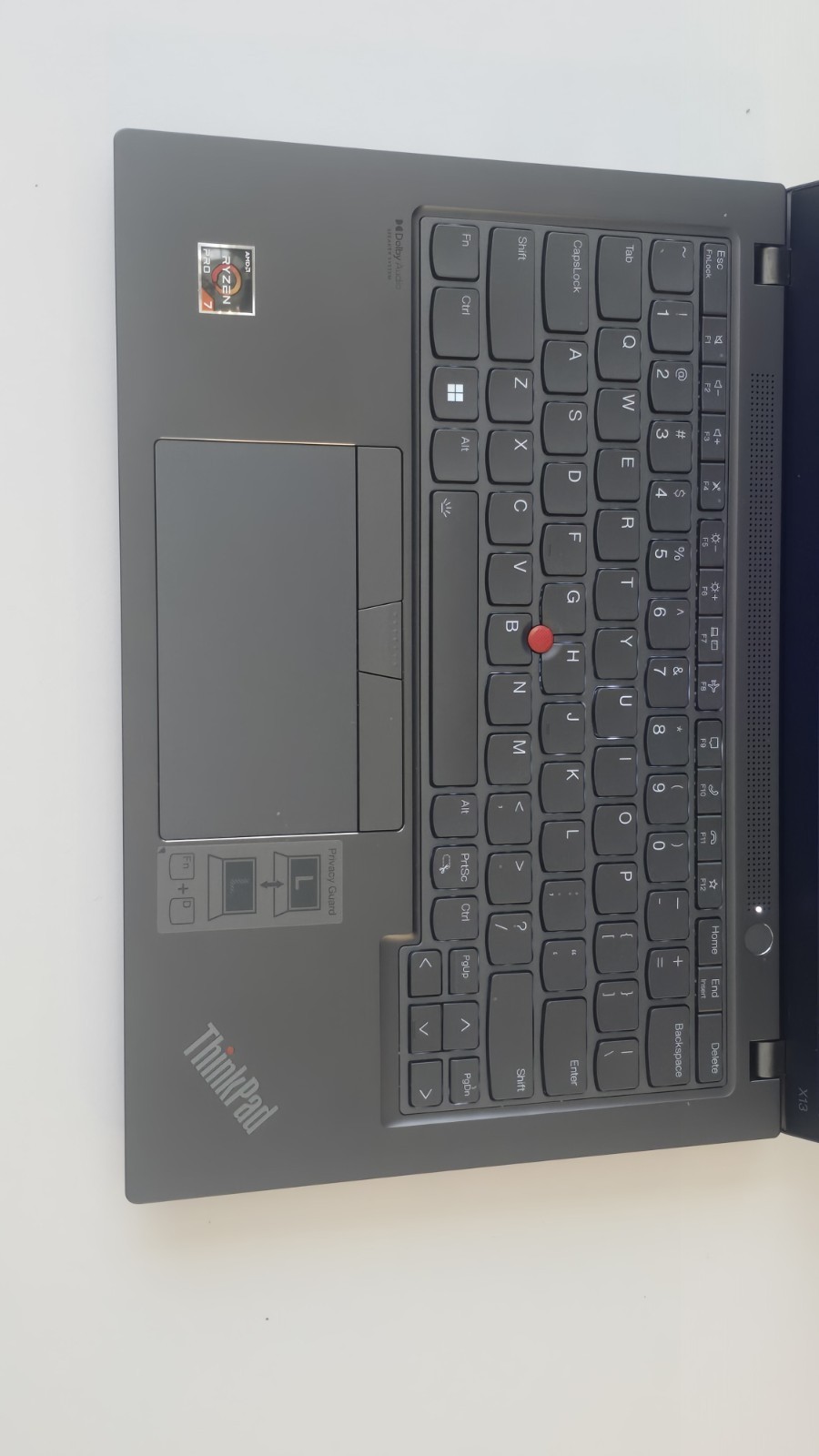 Lenovo ThinkPad X13 Gen3 Ryzen 7 Pro 685OU 2.75GHZ/16GB/1TB SSD/Radeon 680M