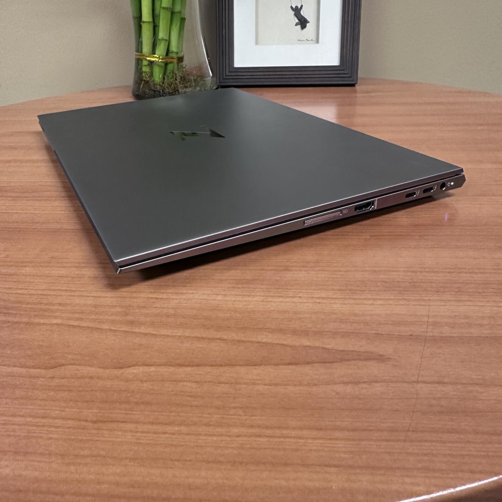 HP ZBook Studio 15.6″ G8 Mobile Workstation, i7-11850H, 32GB, 1TB, NVIDIA T1200