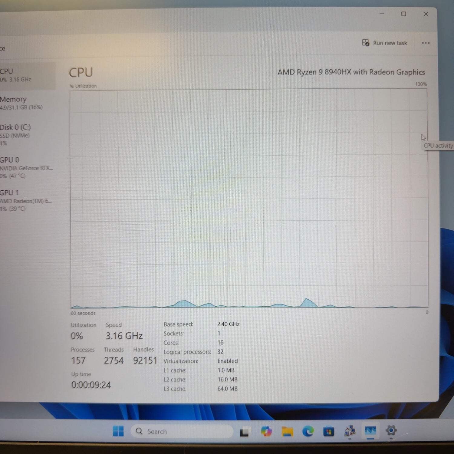 HP Omen 16-AP0053DX 16″ Ryzen 9 8940HX 2.4GHz 32GB RAM 1 TB SSD GeForce RTX 5060