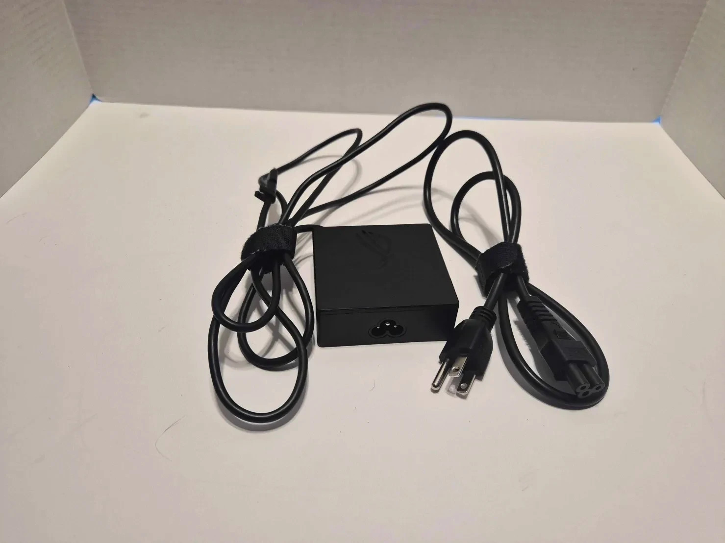 Asus ROG Flow Z13 GZ301 13.4 QHD+TOUCH 2.6 GHz i9-13900H 16GB 1TBSSD WITH STYLUS