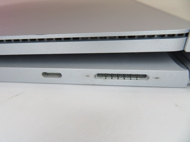 MICROSOFT SURFACE BOOK 2 (1832) i7-8650U 8GB 256GB NVMe BACKLIT TOUCH WIN 11 PRO