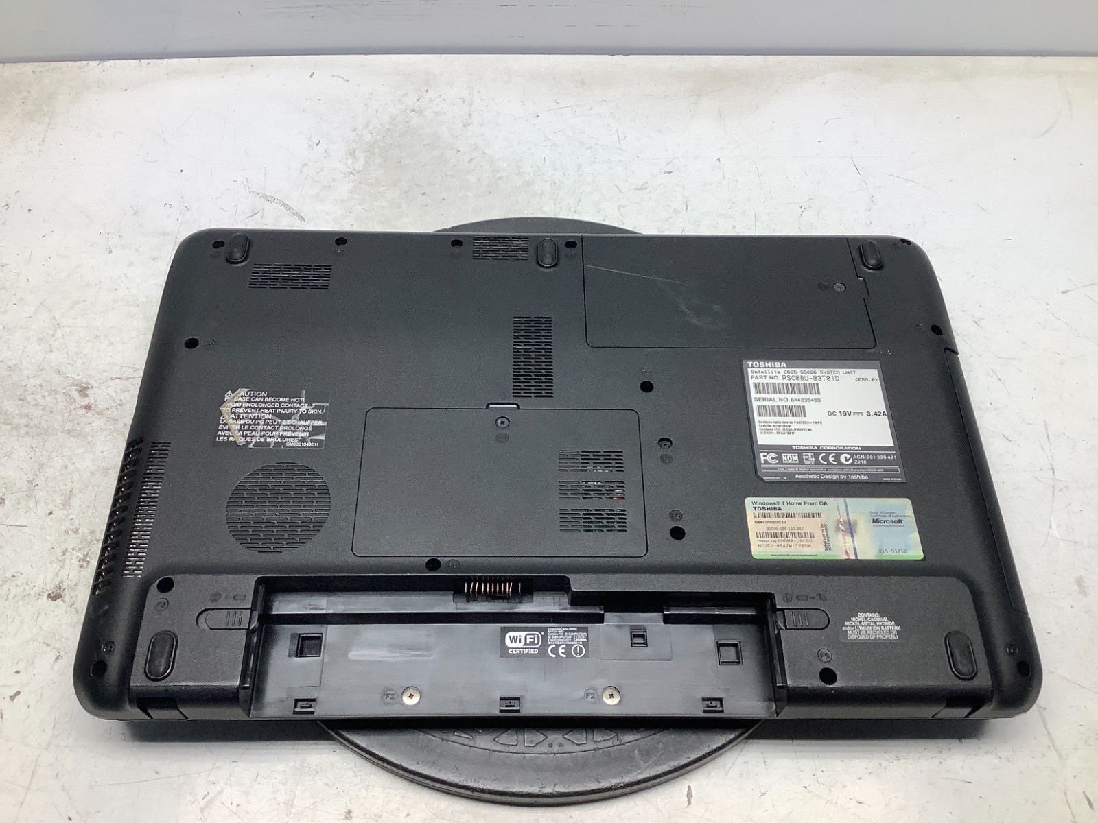 Toshiba Satellite C655-S5068 Intel Pentium T4500 2.3GHz 4 GB NO HDD No Batt