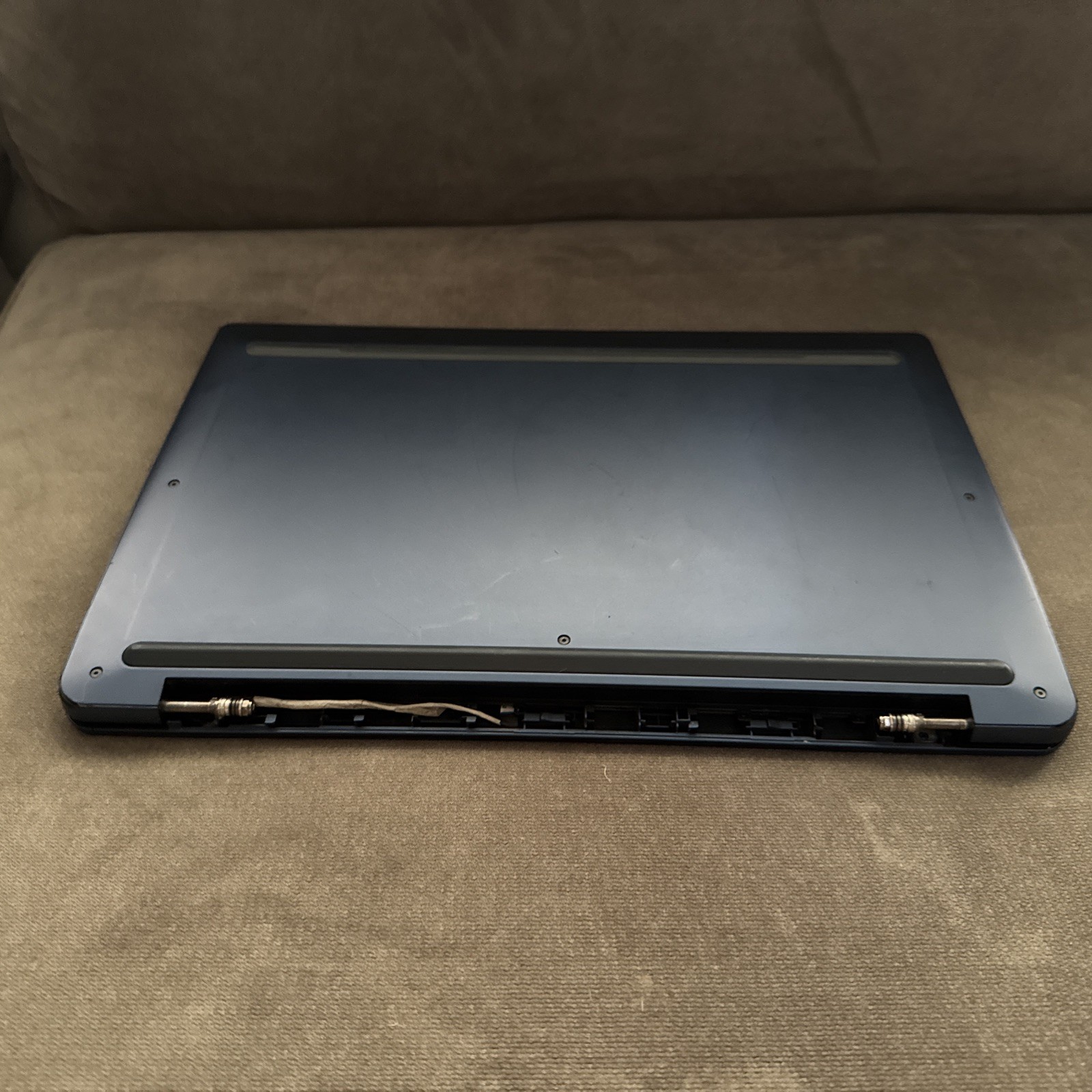 Lenovo IdeaPad Slim 3 Chromebook 14″ FHD MediaTek 8-Core 4GB 64GB Blue – PARTS