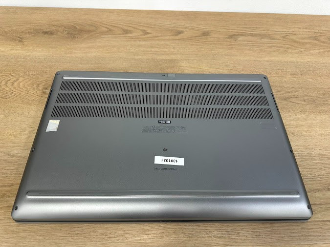 Dell Precision 7760, Core i9 11950H, 64GB DDR4 Nvidia RTX A4000 512GB SSD 2021
