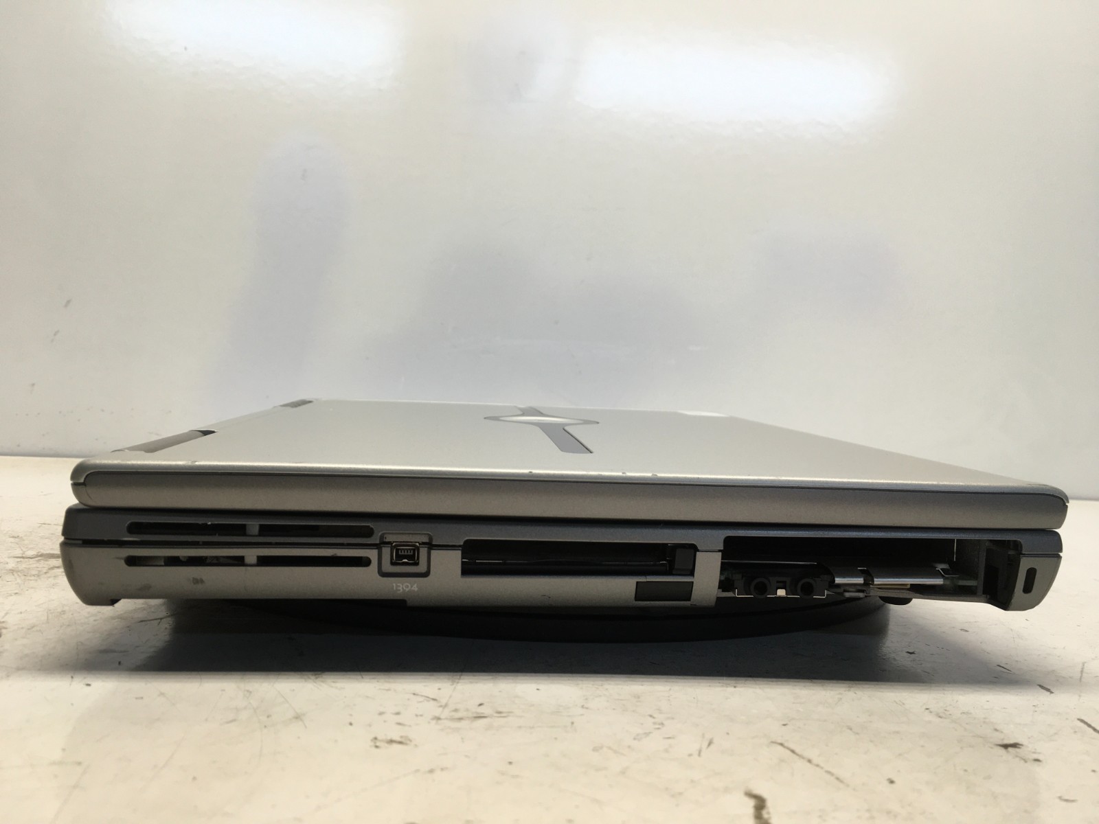 Dell Inspiron 8600 Intel Pentium M 1.4GHz 256 MB NO HDD