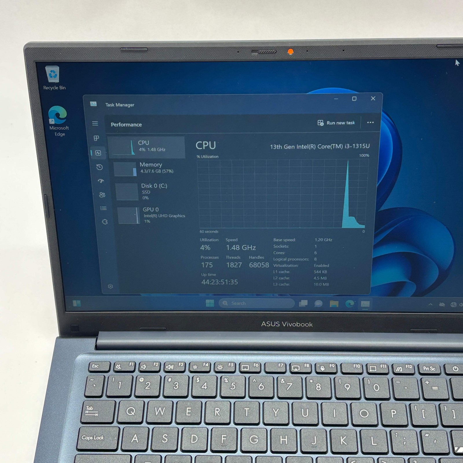 Asus Vivobook 14 X1404V 14″ i3-1315U 1.2GHz 250GB SSD
