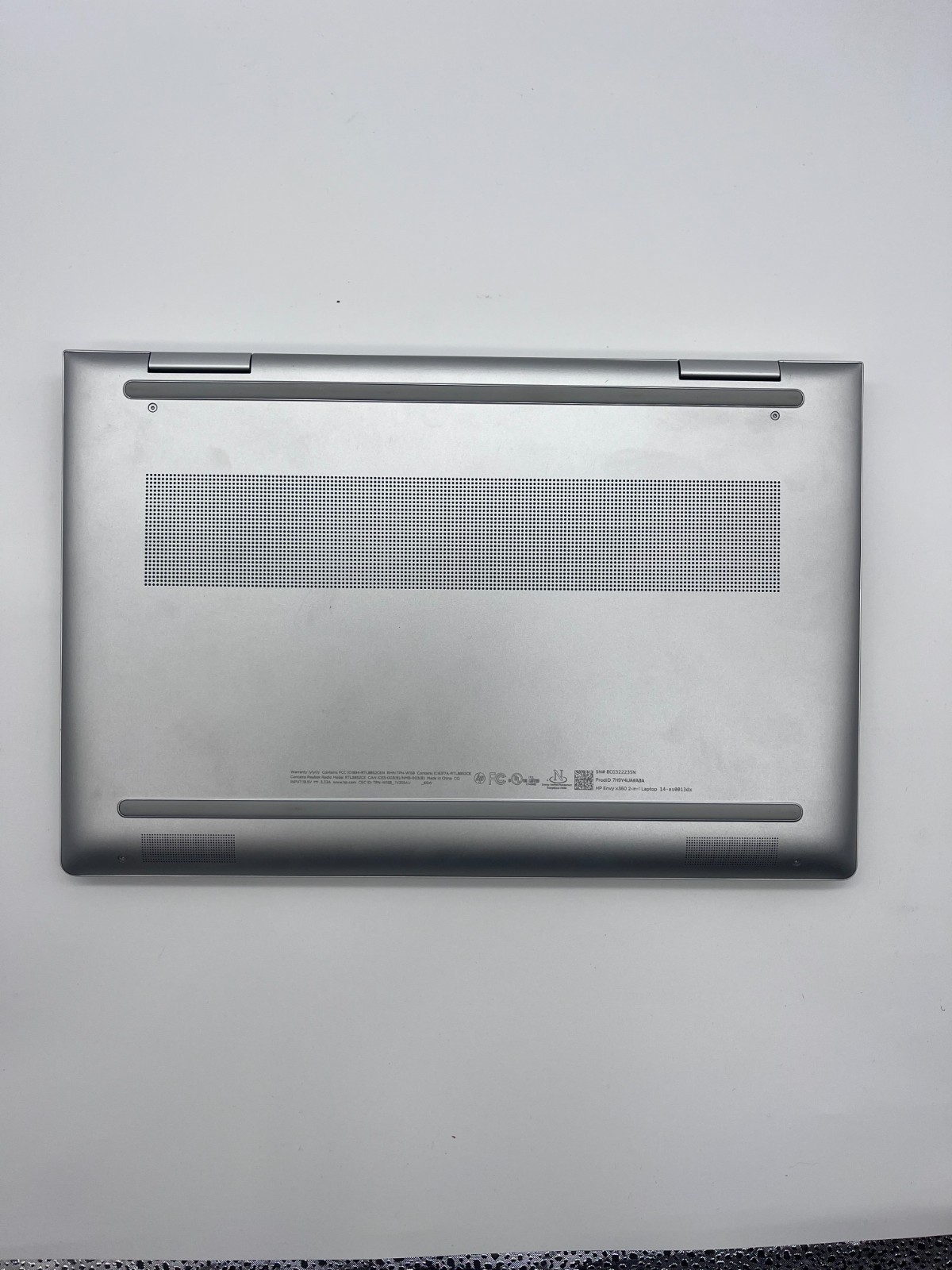 HP Envy x360 14-es0013dx 2-in-1 Touch i5-1335U 8/512GB SSD External Monitor Only