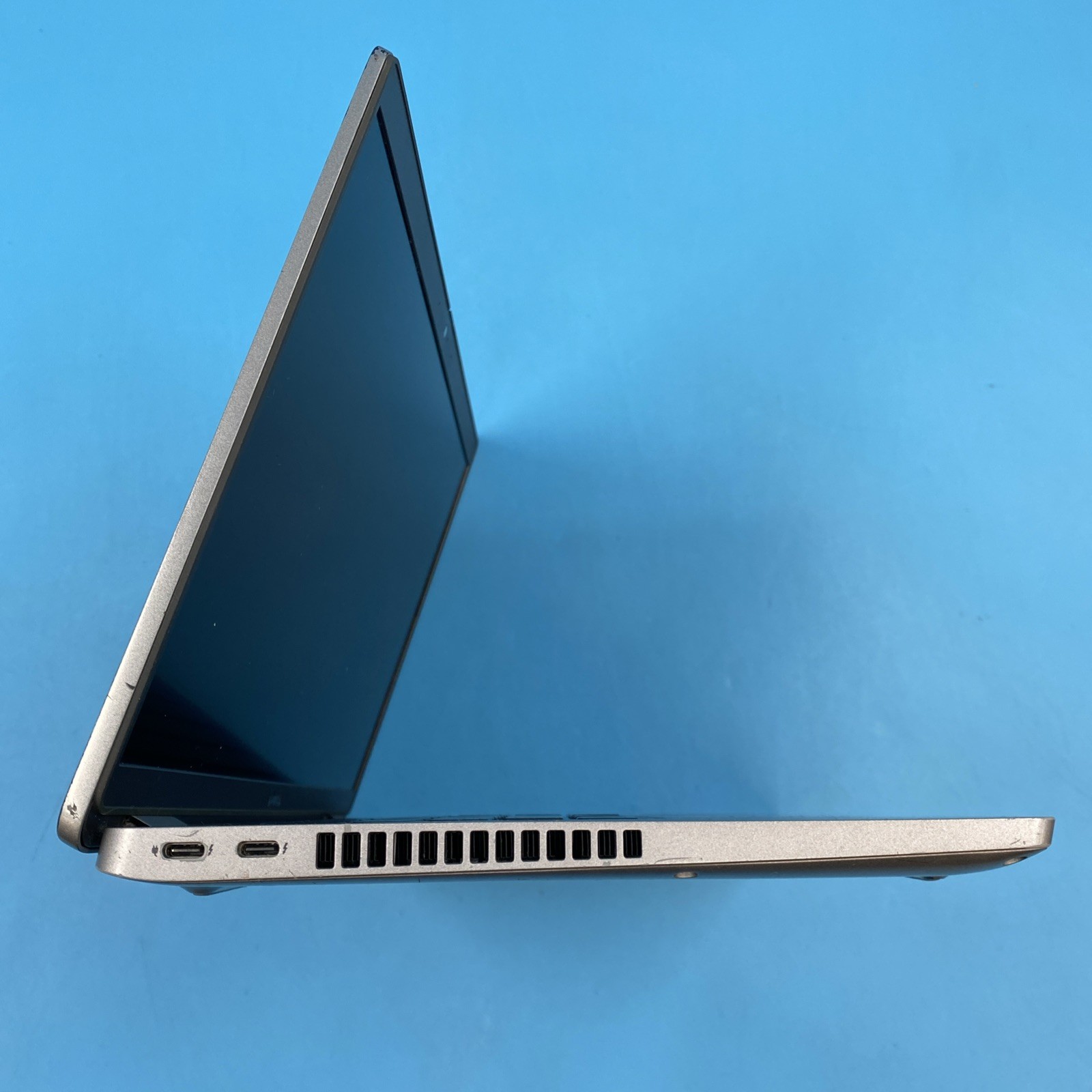 Dell Latitude 5420 | i5-1135G7 | 8GB RAM | 256GB SSD | NO OS | 51% BATT