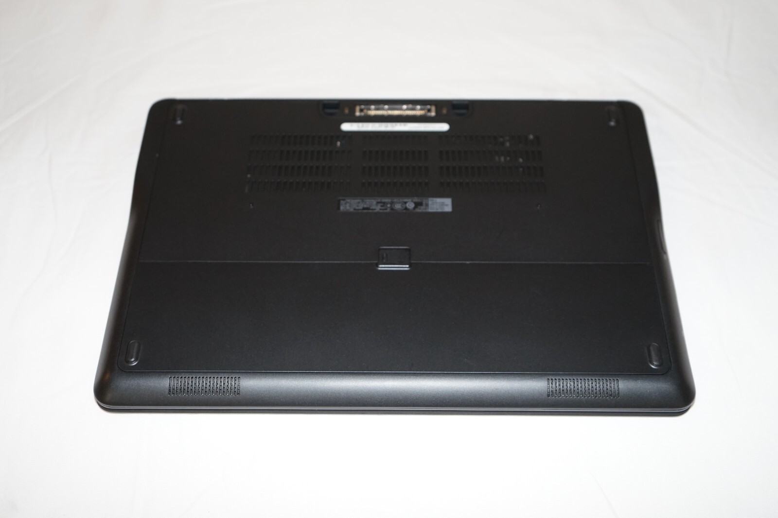 ^ Dell Latitude E7450 14″ Intel i7-5600U @ 2.60GHz 4GB Ram No HD #C1665