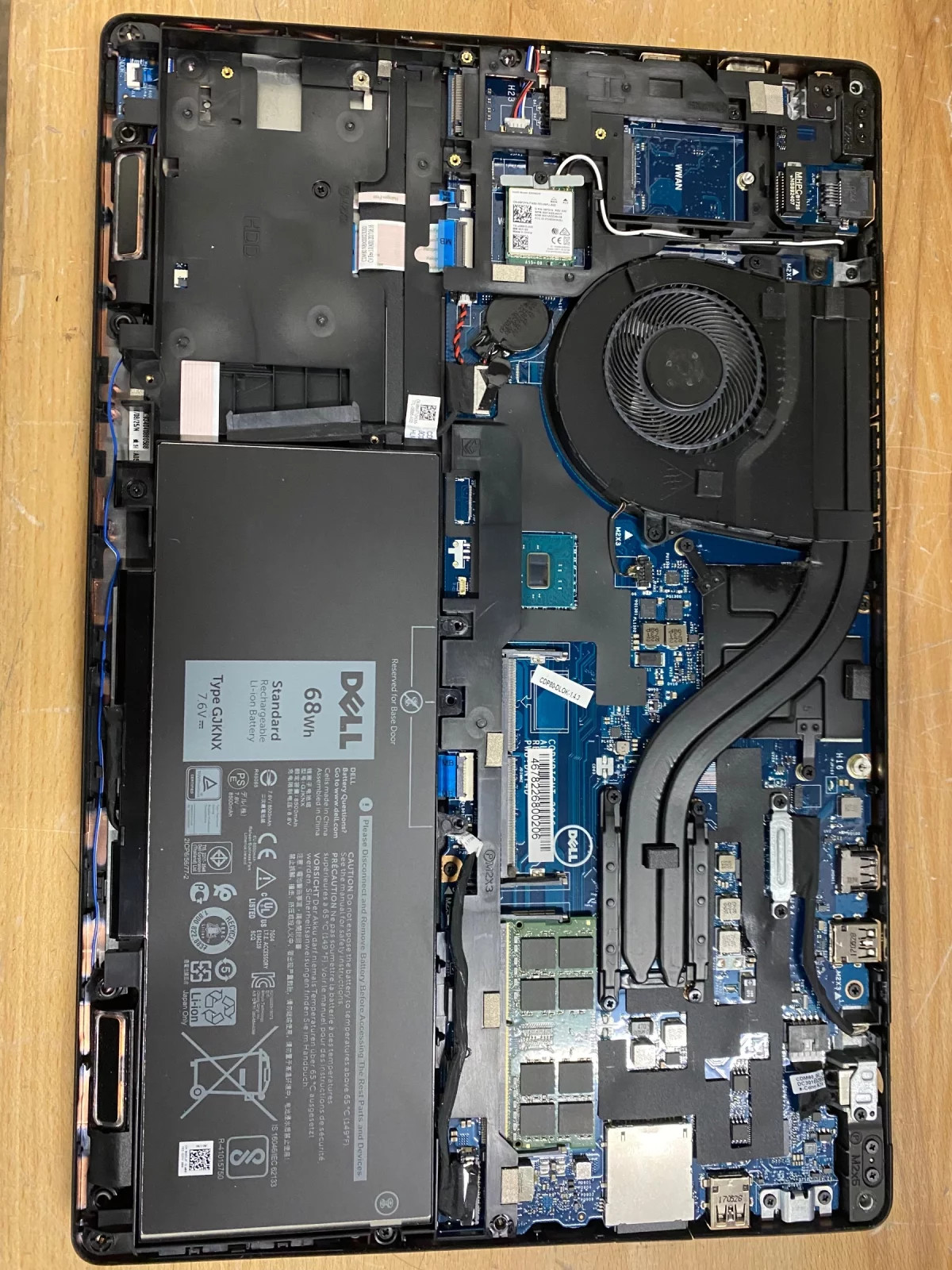Dell Latitude 5580 i7-7820HQ 8GB RAM No SSD For Parts/Repair