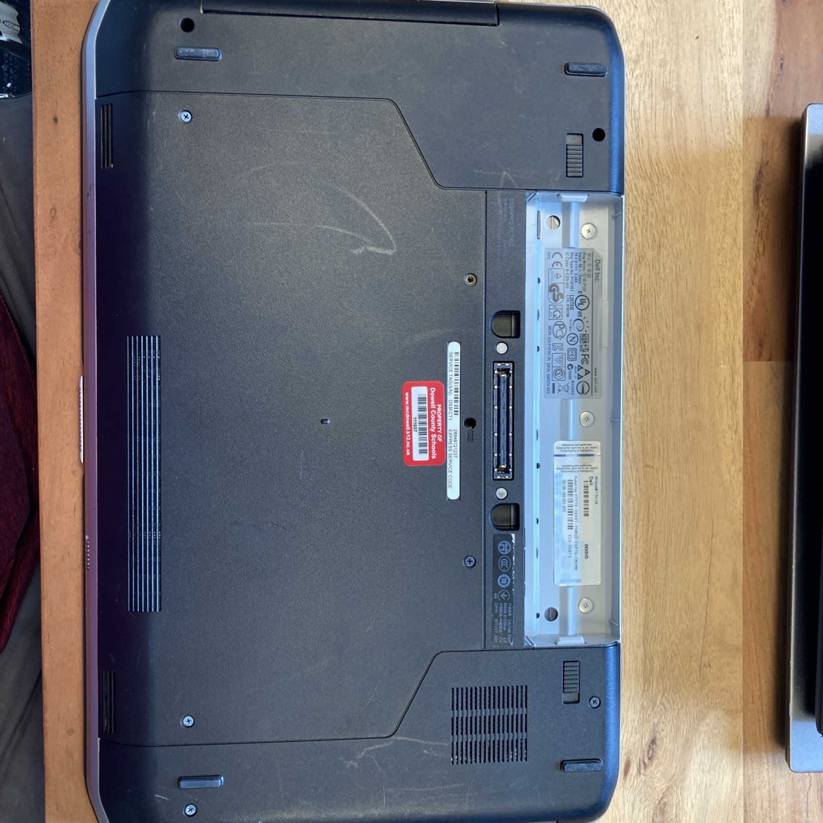 Dell Latitude E5520 Intel i3-2330M 2.2GHz 4 GB 250gb Hdd