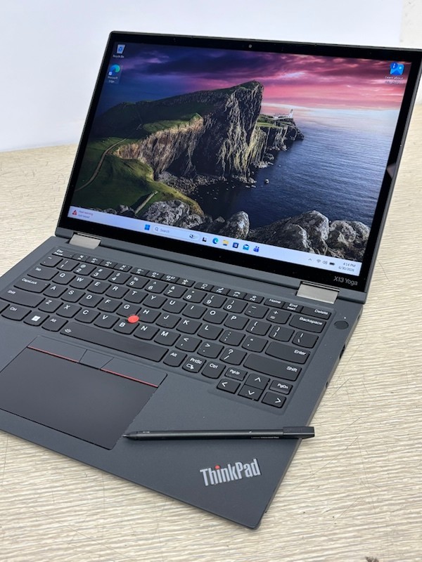 Lenovo ThinkPad X13 Yoga Gen 2 Touch 2n1 i5-1145G7 16GB 256GB SSD W11P w/ issue