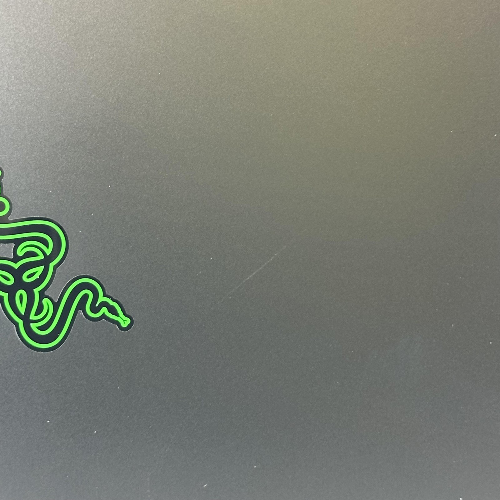 Razer Blade 14 240Hz QHD+ 4.0 GHz Ryzen 9 8945HS 32GB 1TB SSD NVIDIA RTX 4070