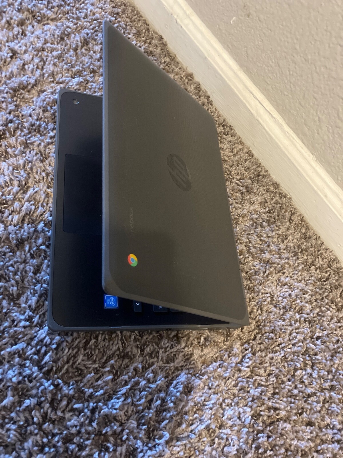 hp laptop touch screen black , good condition , downloaded , charger included