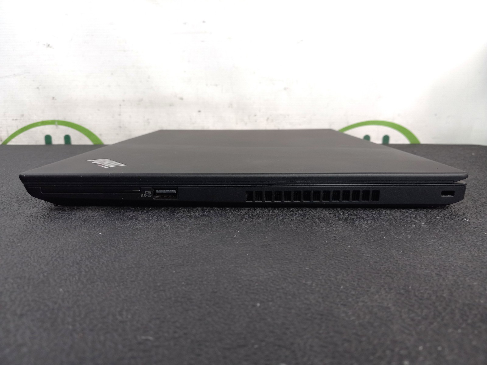 Lenovo ThinkPad P15S G2 i7-1165G7 2.8GHz 32GB RAM No SSD Laptop No OS