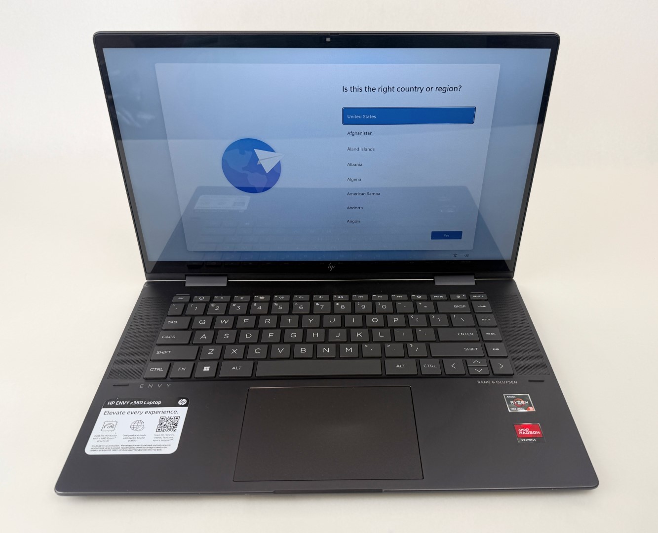 HP Envy x360 15-FH0013DX 15.6″ FHD Touch Ryzen 5 7530U 8GB 256GB W11H 2in1 -Dent