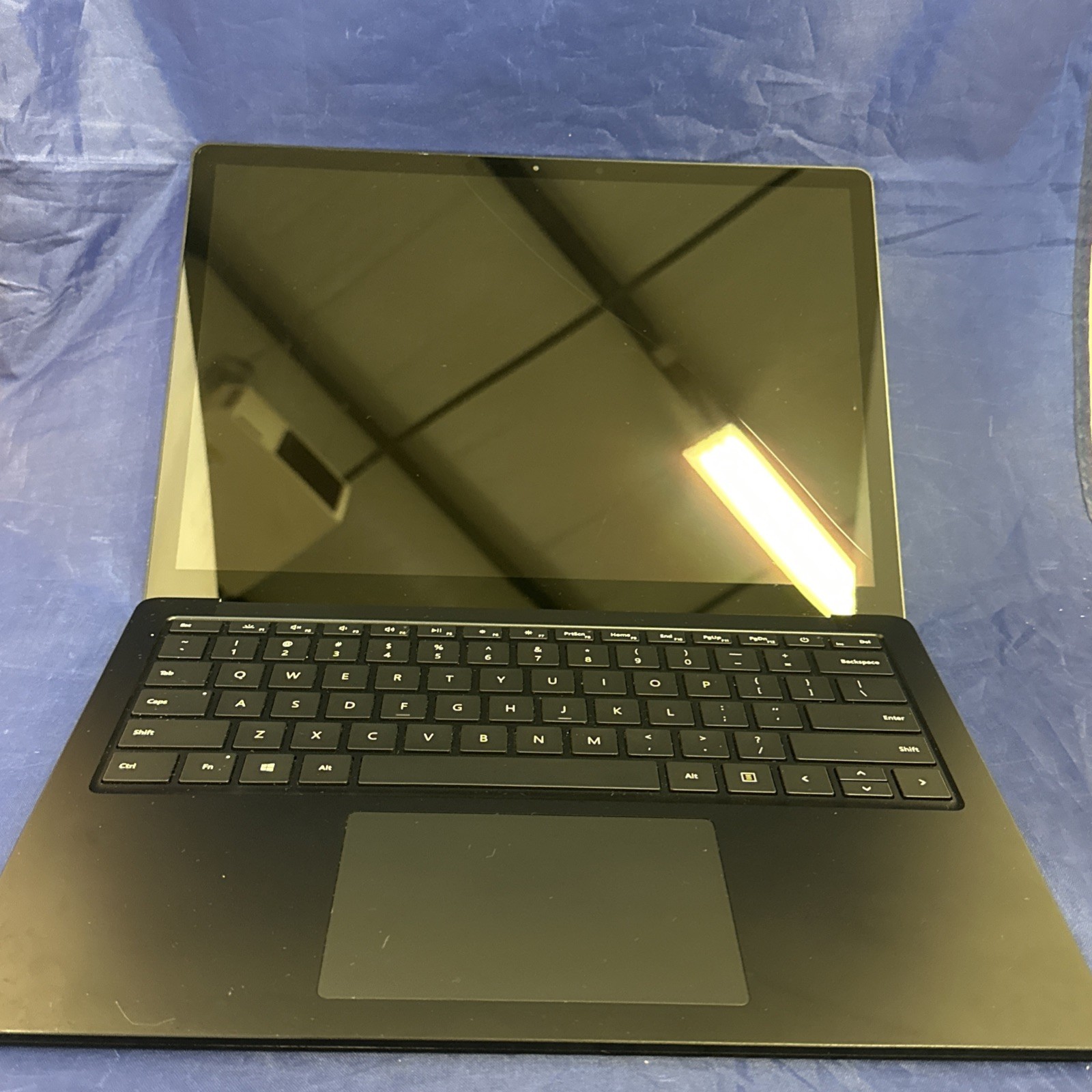 Microsoft Surface Laptop 3 13.5” 16GB 256GB i5-1035G7 1.20GHz Win 11 Pro