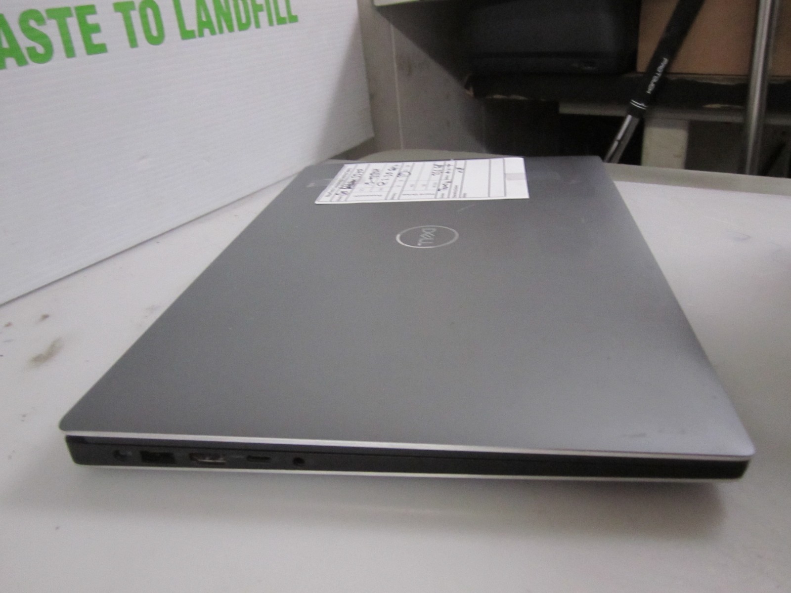 Dell Precision 5540 i9-9880H 2.30GHZ 16GB 256GB M2SSD LAPTOP + AC