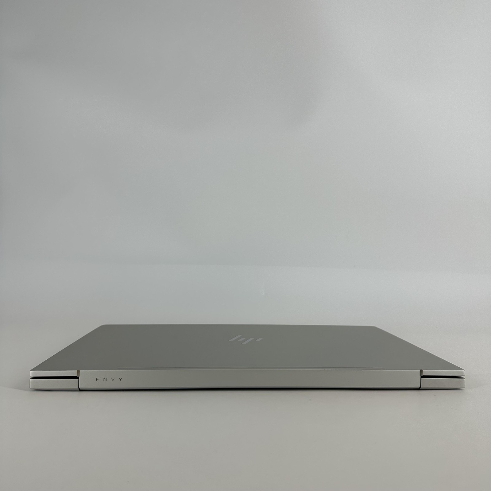 HP Envy 17 2021 Silver FHD i7-1195G7 2.90GHz 16GB 1TB SSD/1TB HDD Very Good