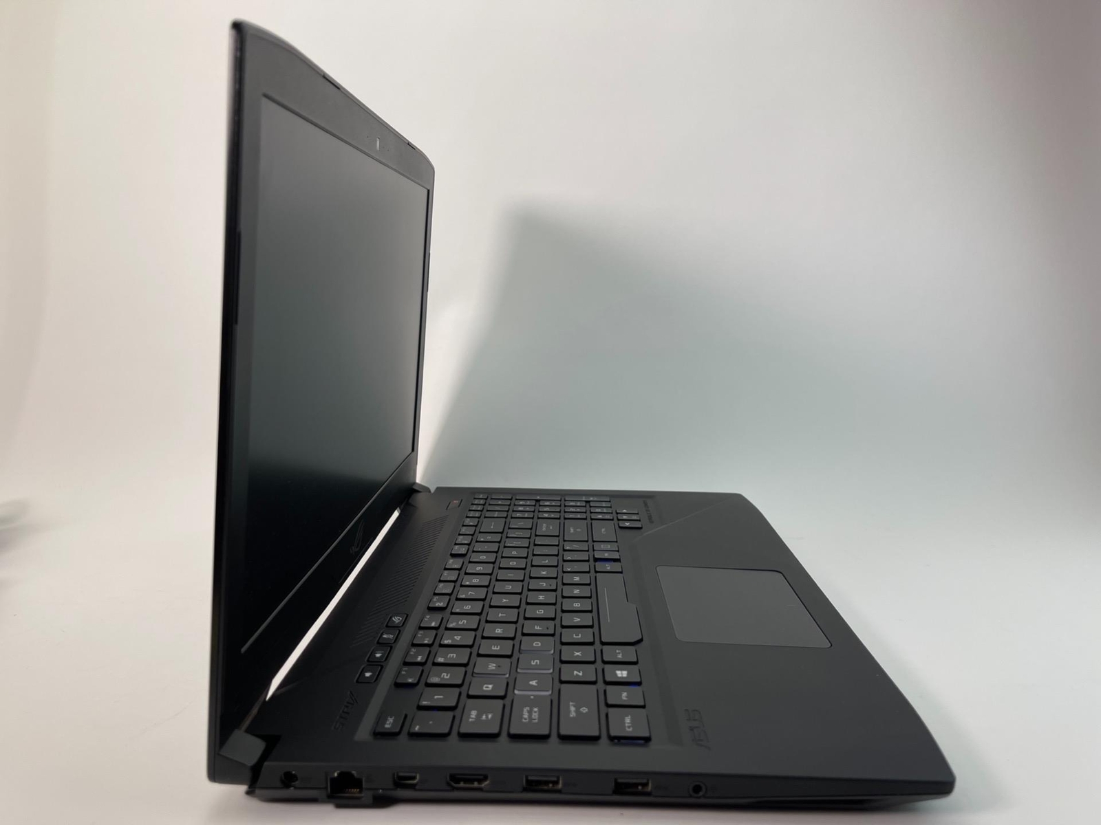 ASUS ROG 15.6″ Gaming Laptop – i7-7700HQ 16GB GTX 1060 1TB HDD + 128GB SSD PC
