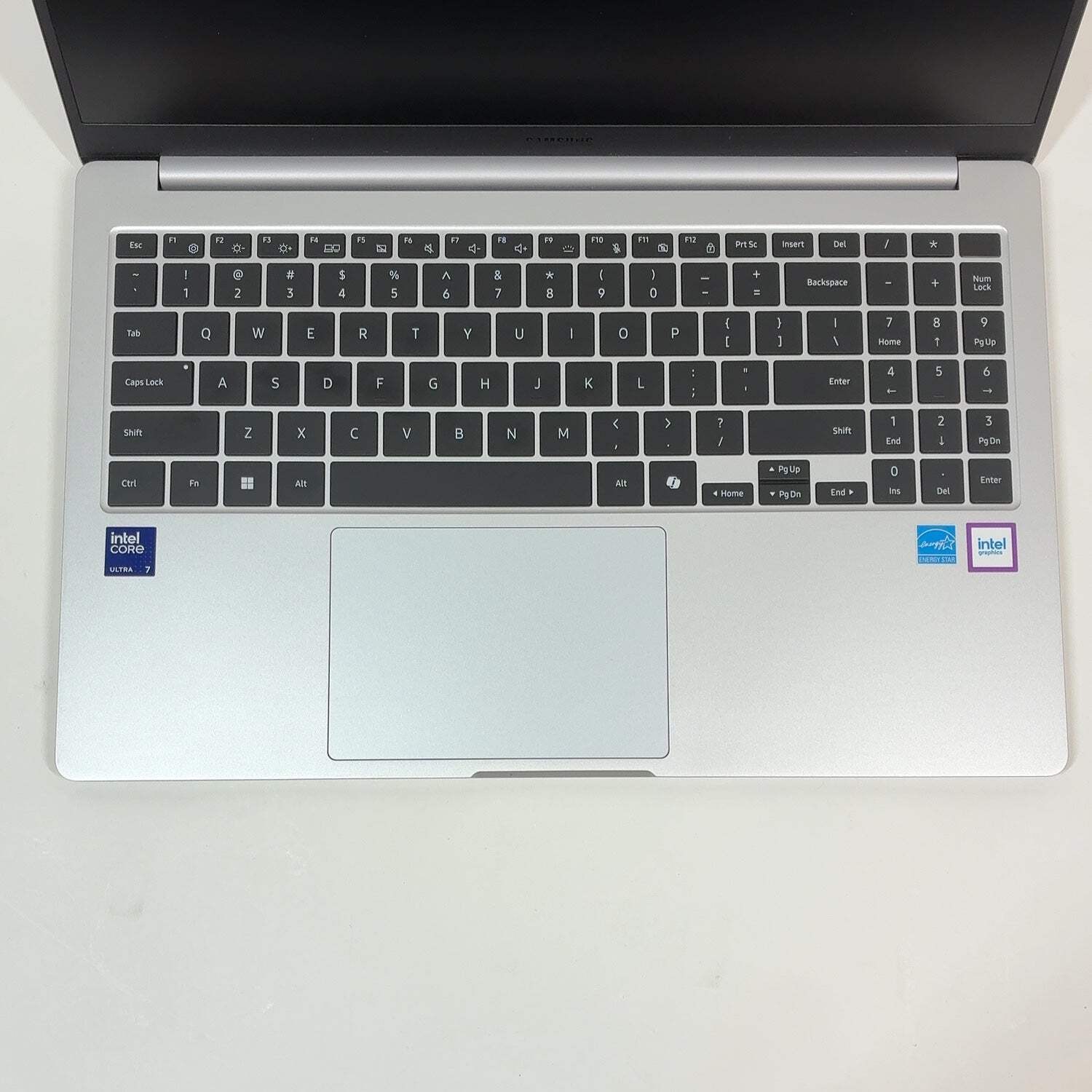 Samsung Galaxy Book5 750XHD 15.6″ Ultra 7 255U 2.2GHz 16GB RAM 512GB SSD