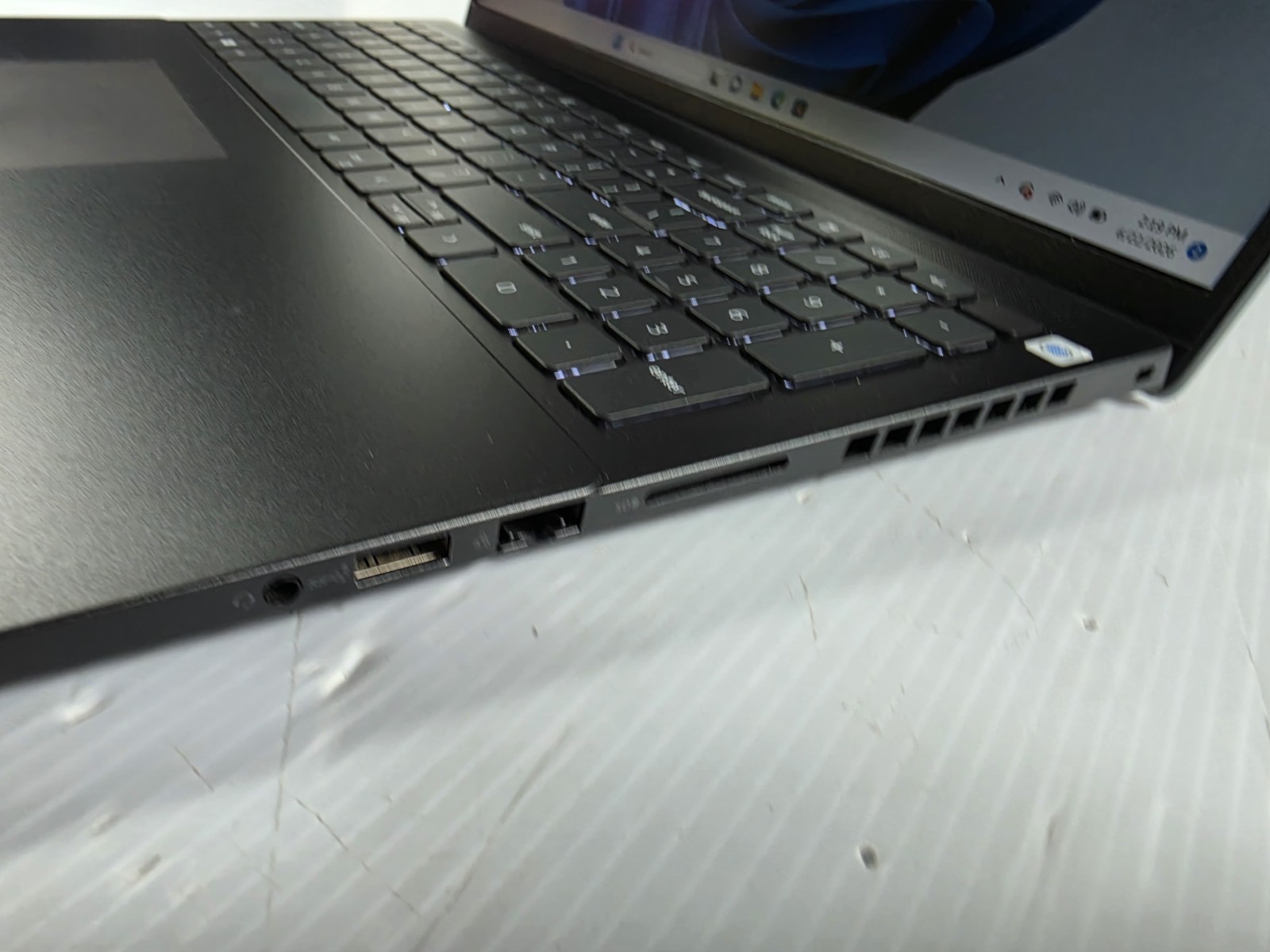 DELL Vostro 7620 i7-12700H 16GB Ram 512GB Nvidia GeForce RTX 3050 Ti Win 11