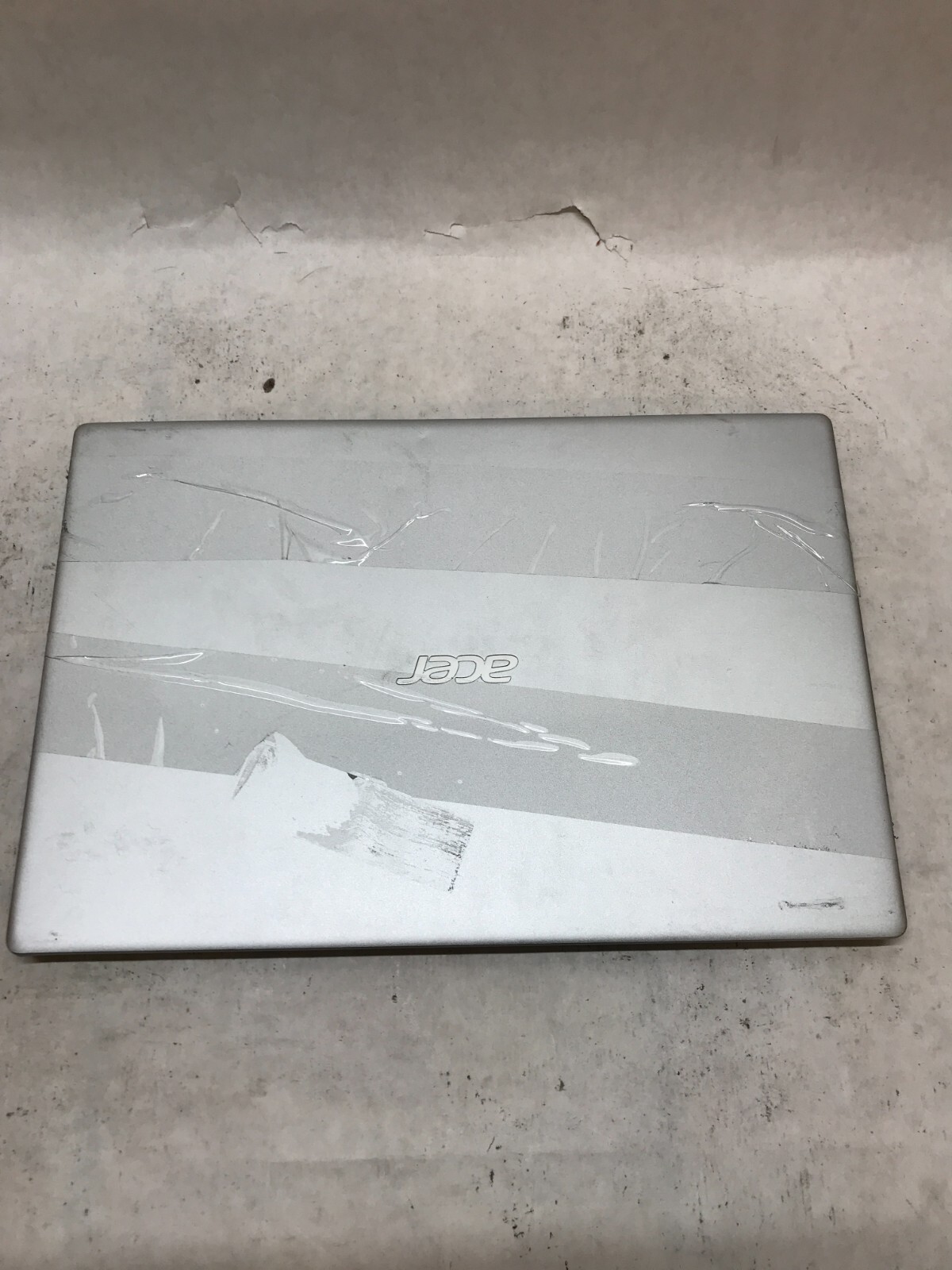 Acer Swift SF314-42 14″ AMD Ryzen 7 4700U 8GB RAM NO SSD/OS Missing Screen – -DW
