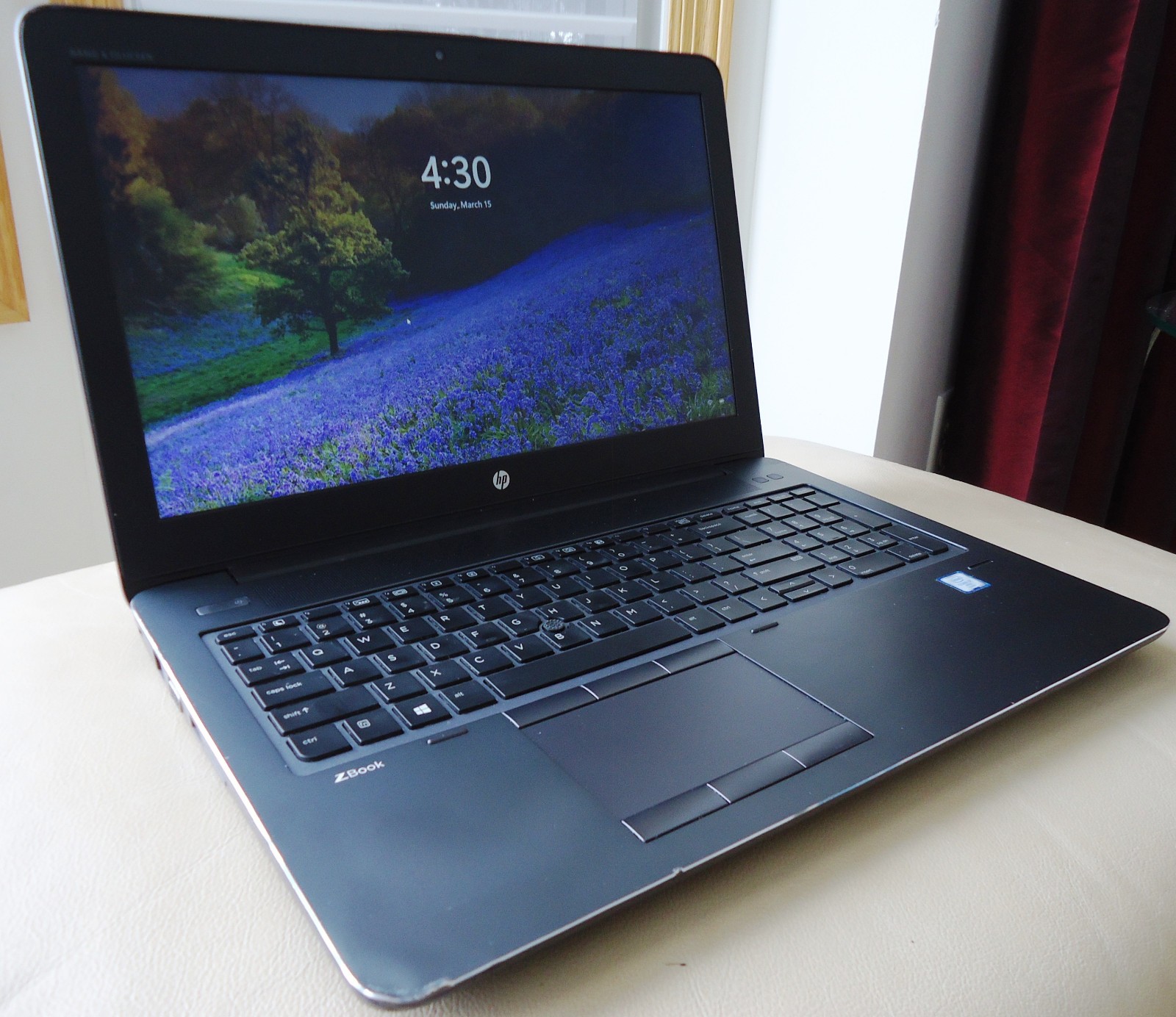 HP ZBook 15 G3 i7-6700HQ 2.70GHz 8GB 128GB NVMe 15.6″ FHD Quadro M2000M