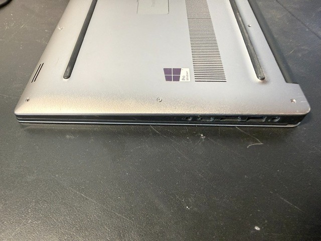DELL PRECISION 5520 i7-6820HQ 512GB SSD 32GB RAM (No Charger Included)