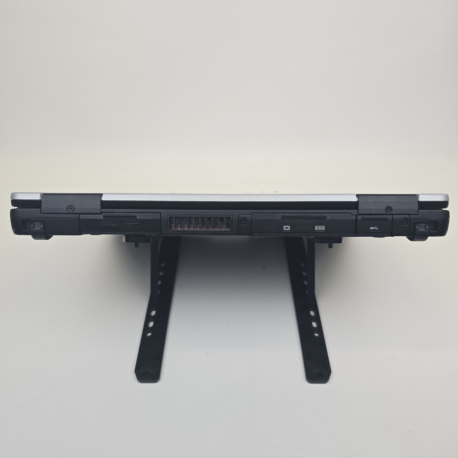 Panasonic Tough FZ-55 MK2 FHD Touch I7-1185G7 32GB 512 NO OS/AC – Missing Keycap
