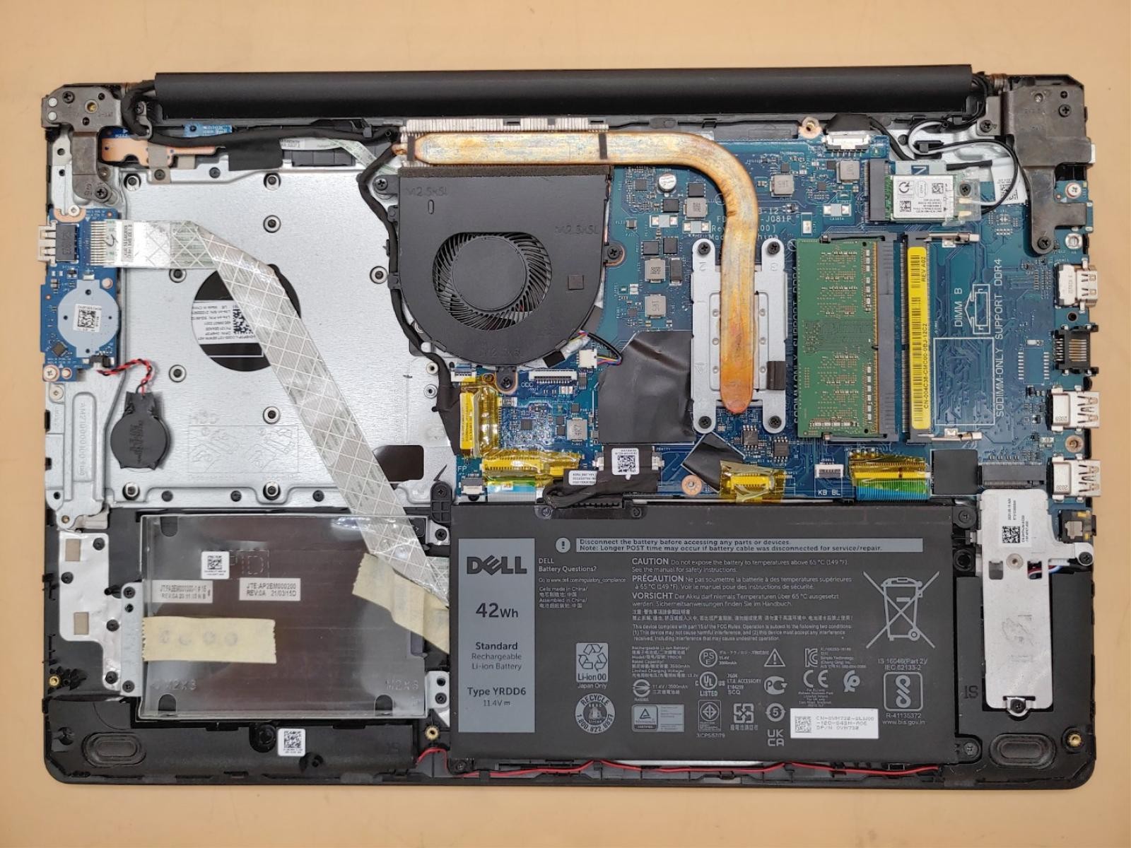 Dell Inspiron 3593 15.6″ Touch i7-1065G7 4GB *NO HDD/SSD/OS/AC* *BROKEN DC JACK*