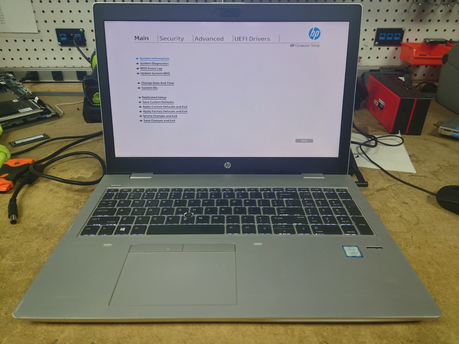 HP ProBook 650 G4 15.6″ FHD i7-8550U 8GB RAM NO SSD/OS