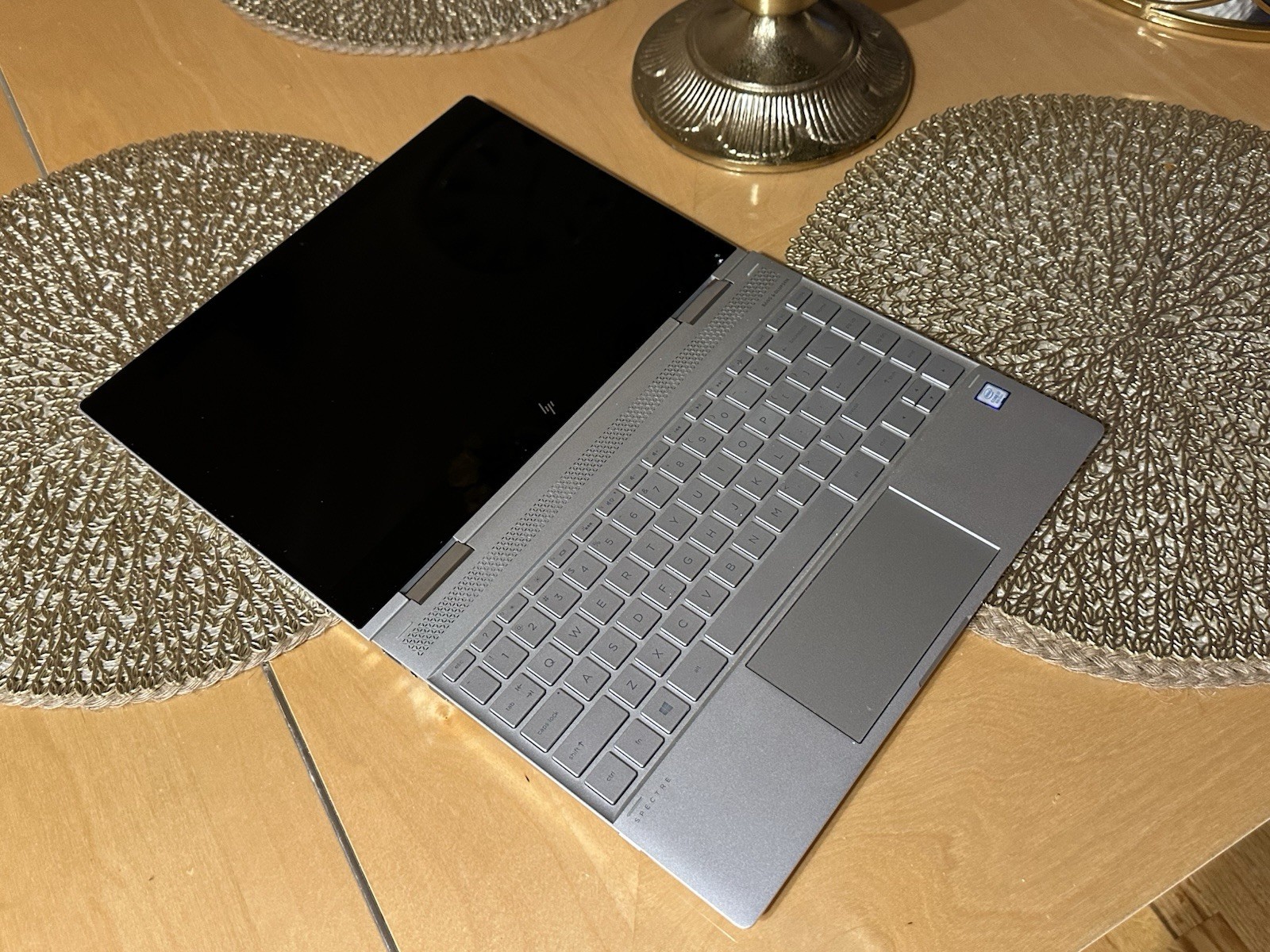 HP Spectre x360 2in1 13″ TOUCH i7-8550U 1.8GHz 16GB RAM 512GB SSD 1920×1080 Win