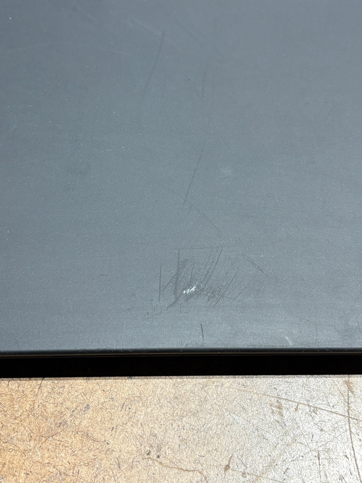 Lenovo ThinkPad T470 14″ FHD i5-6200U 8GB RAM 256GB SSD No OS No Charger