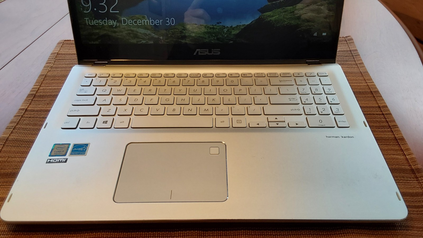 ASUS Q505UA-BI5T7 Laptop Intel Core I5-8250U 1.60GHz, 1TB HDD, 12GB RAM, WIN 11